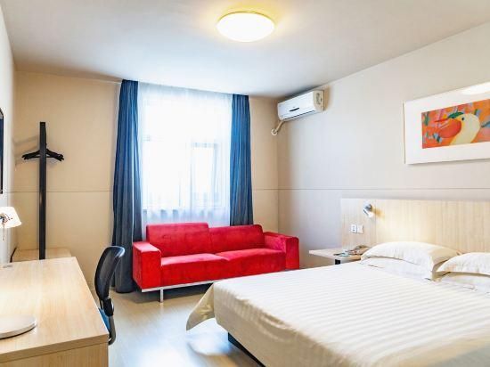 Business Standard Room A