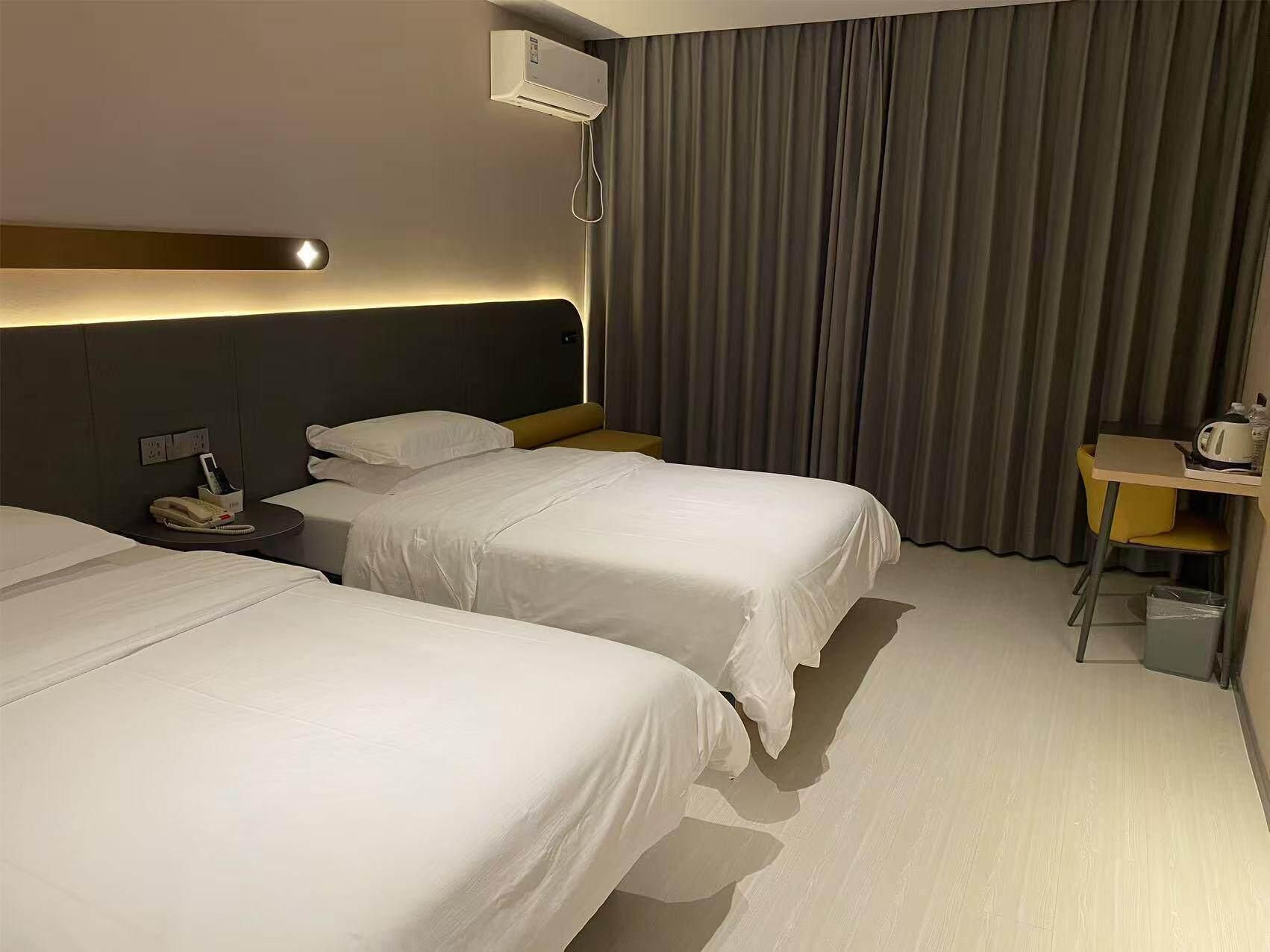 WH - Xingxuan Superior Twin Room