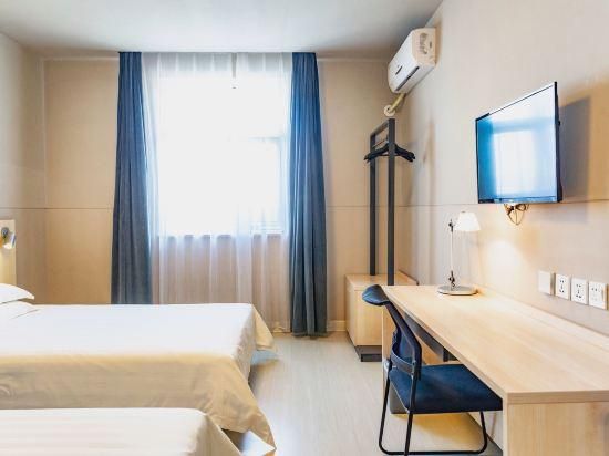 Business Standard Room B