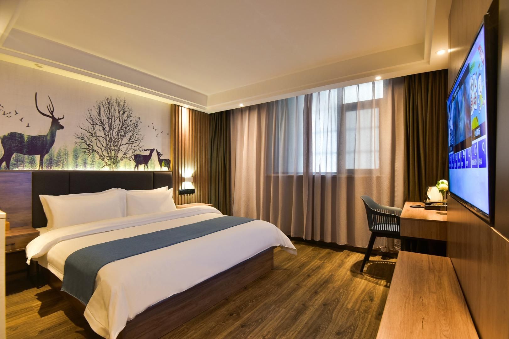 Huazhu - Suite With Twin Bed