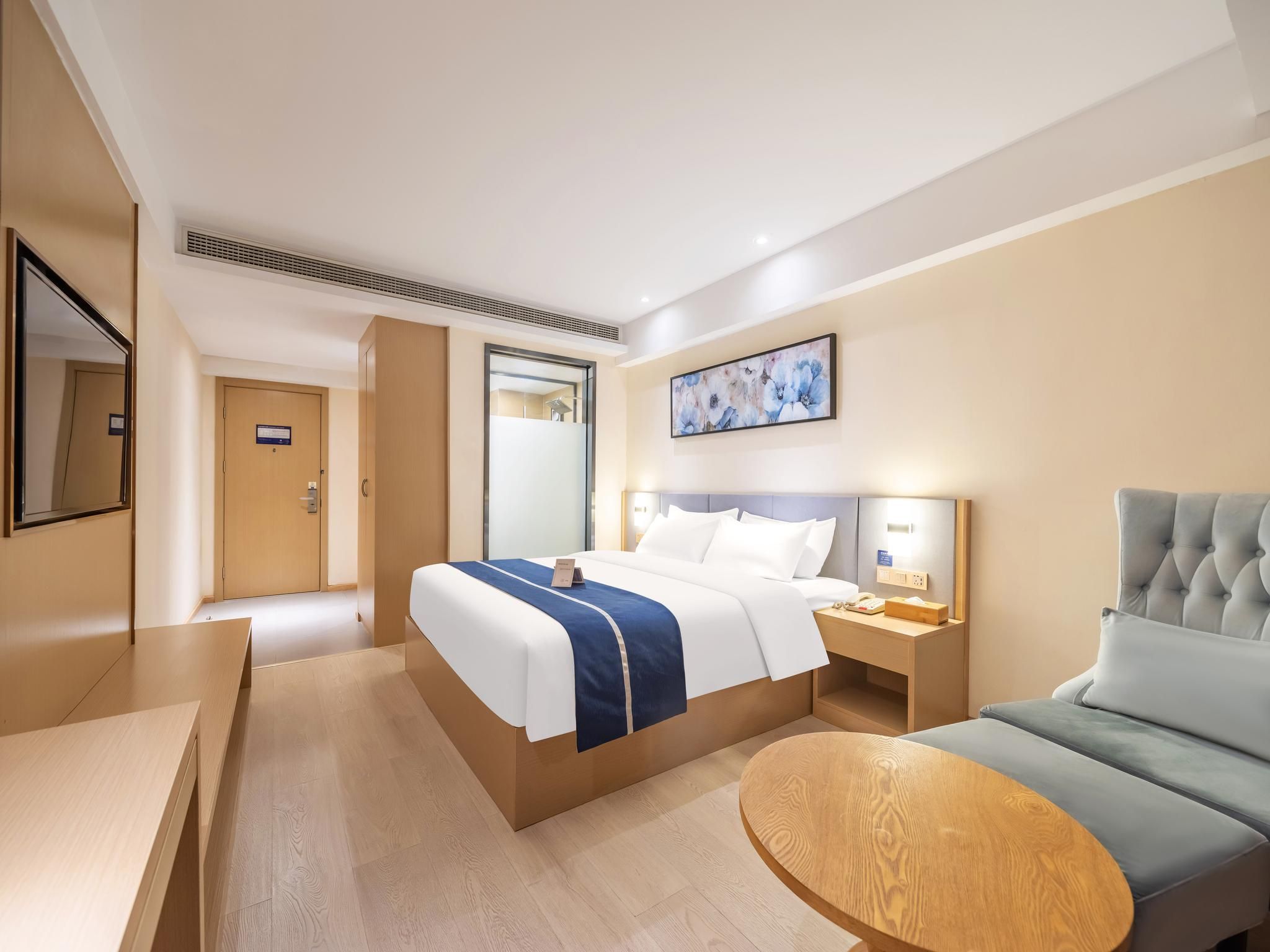Business Queen Bed Room