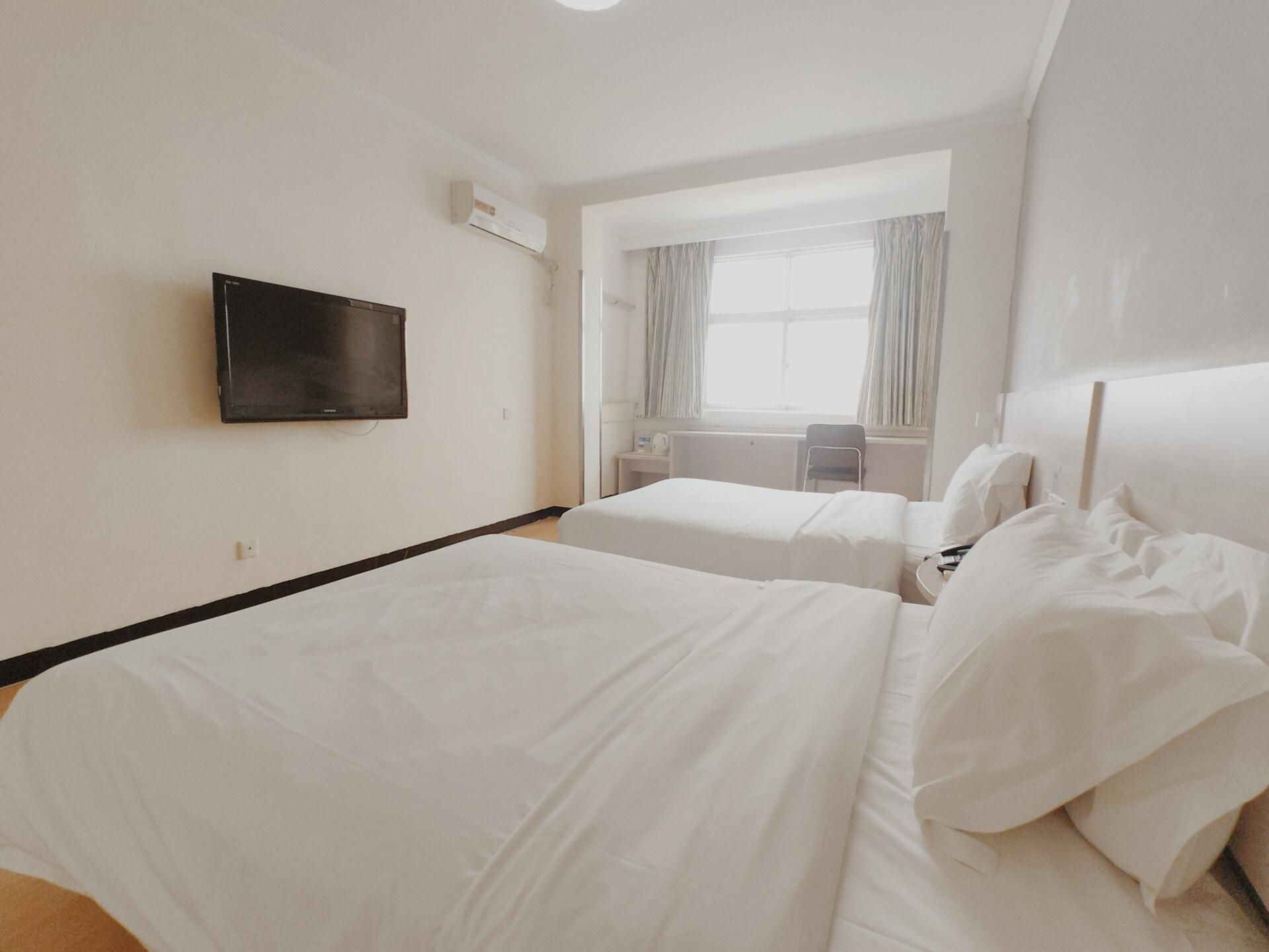 WH - Light Select Twin Room