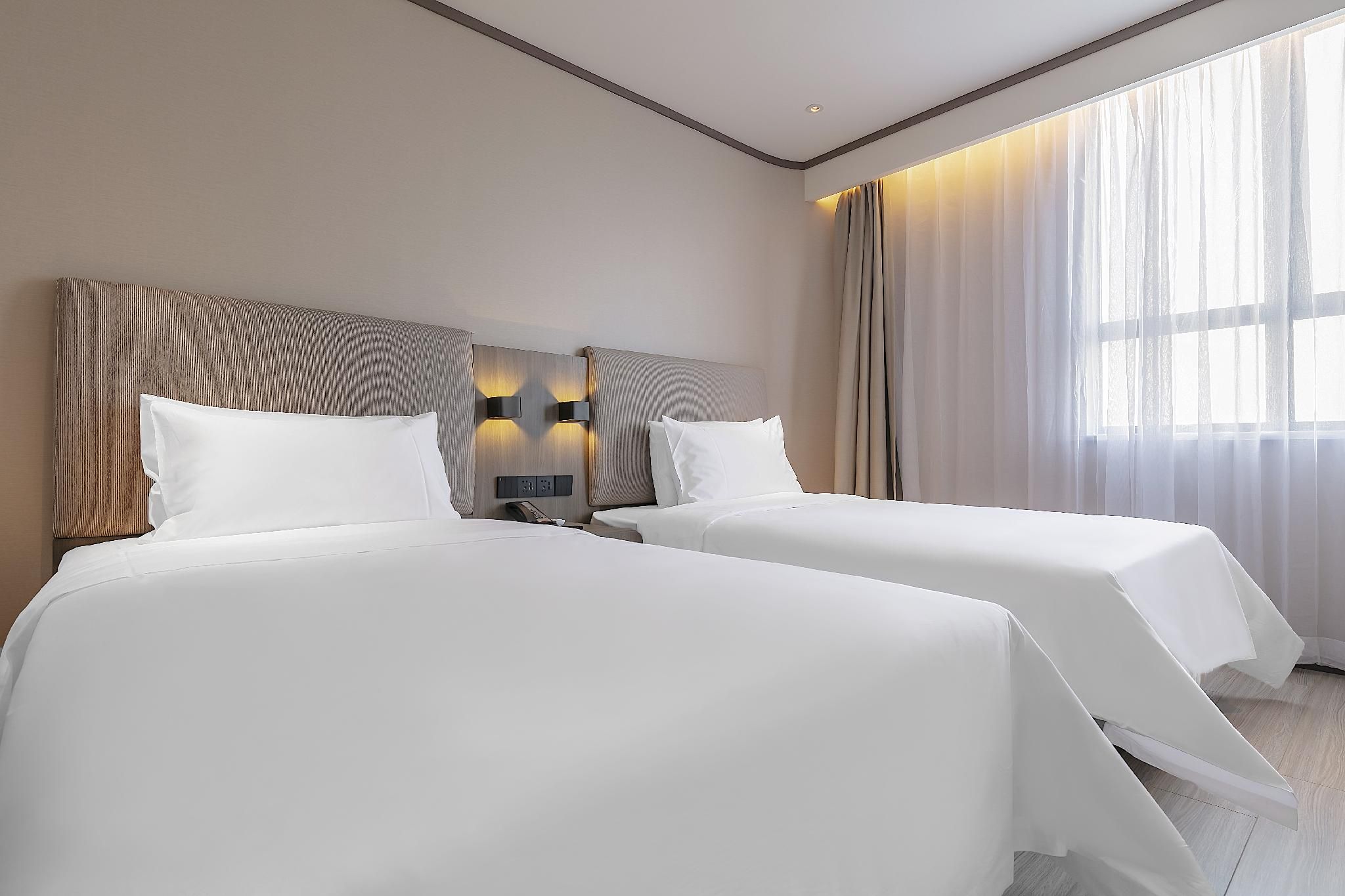 Hanting Hotel Kaifeng Tieta Park Huazhu - Twin Room