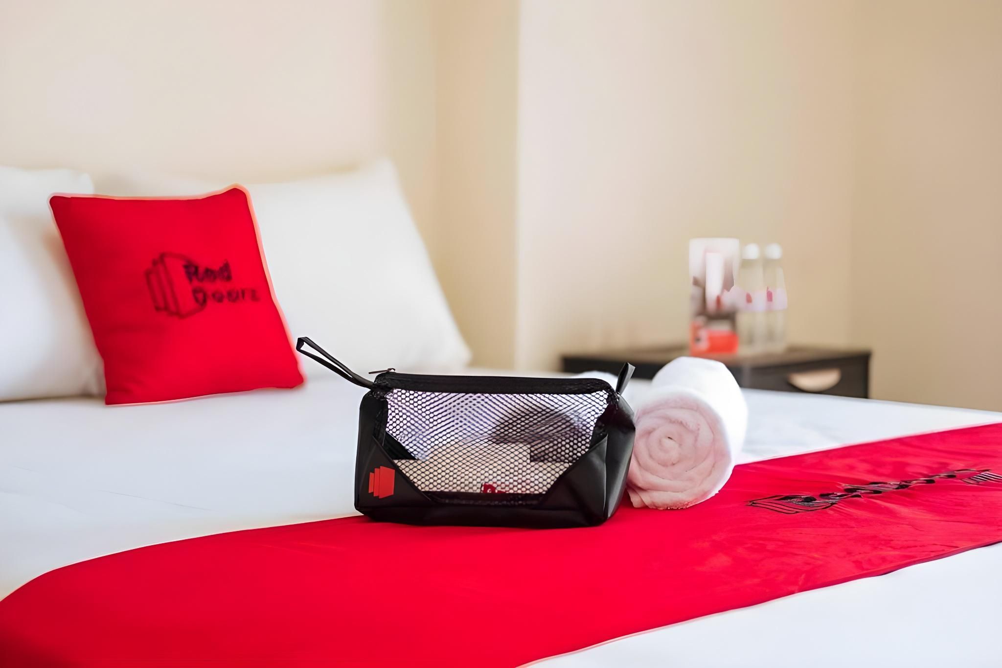 RedDoorz near Universitas Palangkaraya 2 Promotion Room