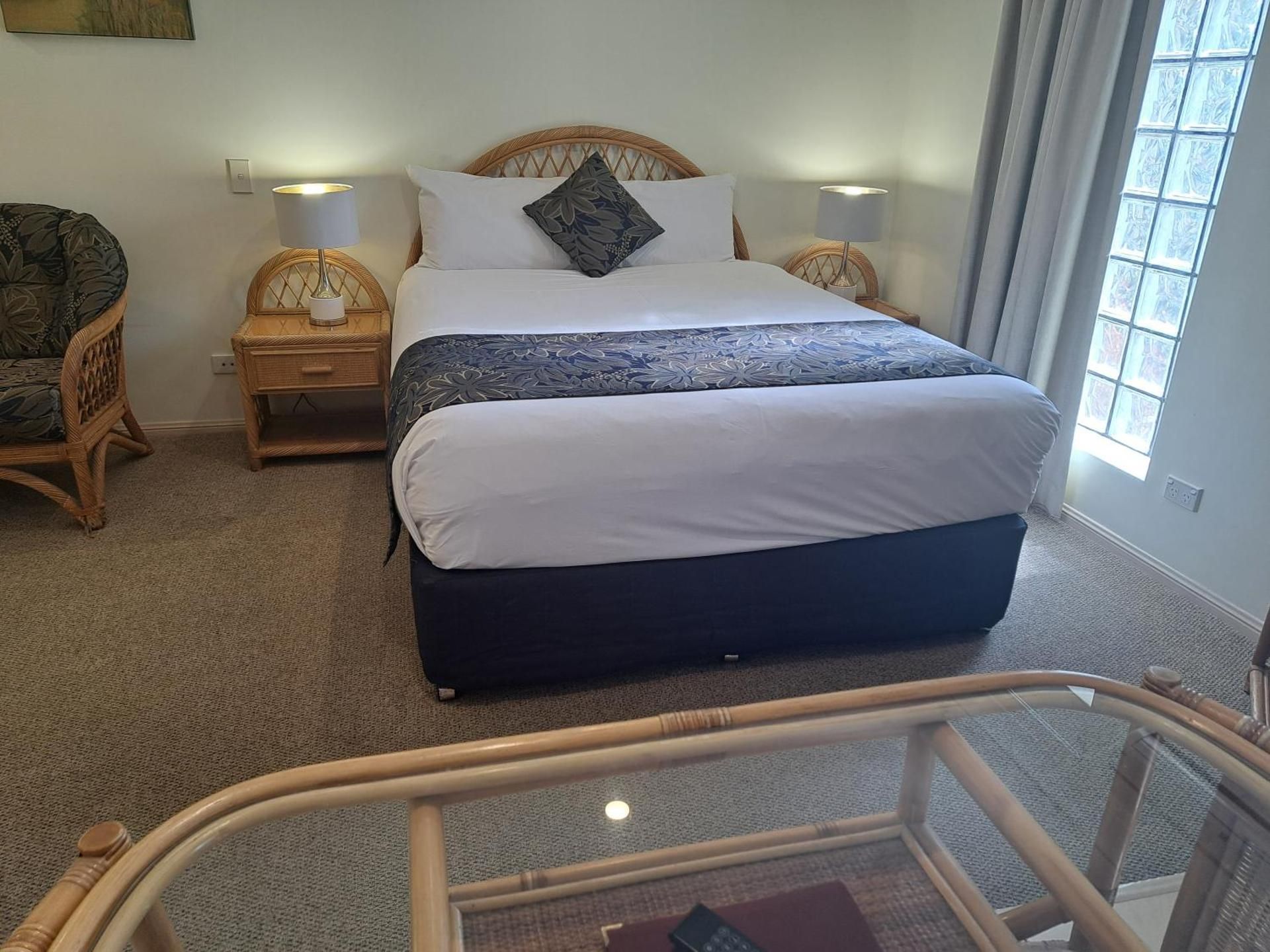 Queen Room with Spa Bath