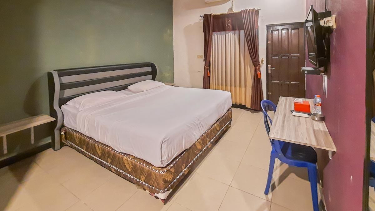 Wisma Malawen Palangkaraya Mitra RedDoorz Superior Room 2