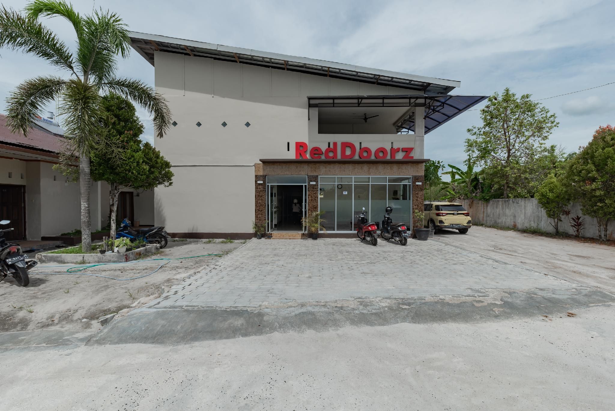 Urbanview Hotel Diamond Malai Permata near Universitas Palangkaraya by RedDoorz