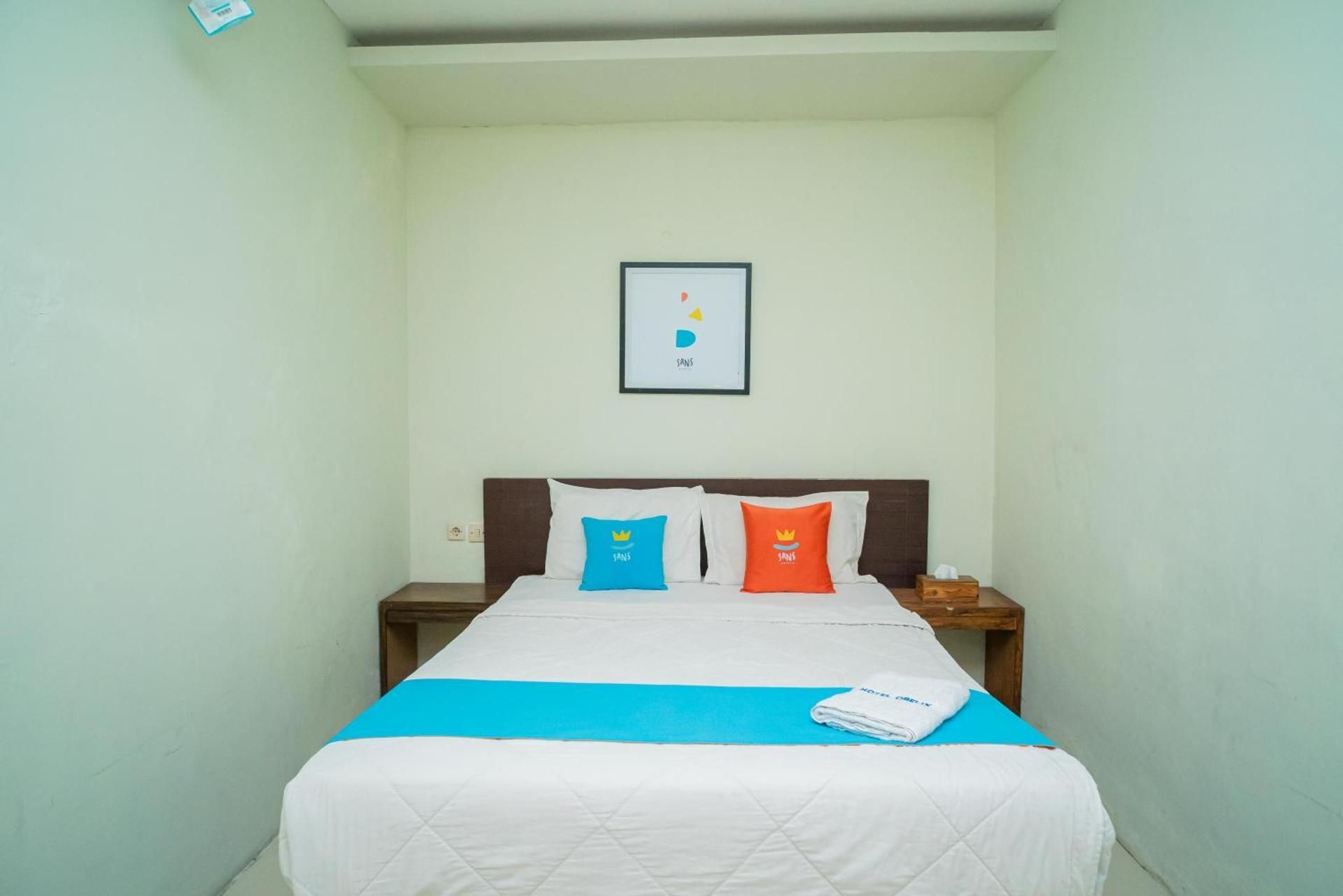 Sans Hotel Zam-Zam Syariah Palangkaraya  Economy Double Room 2