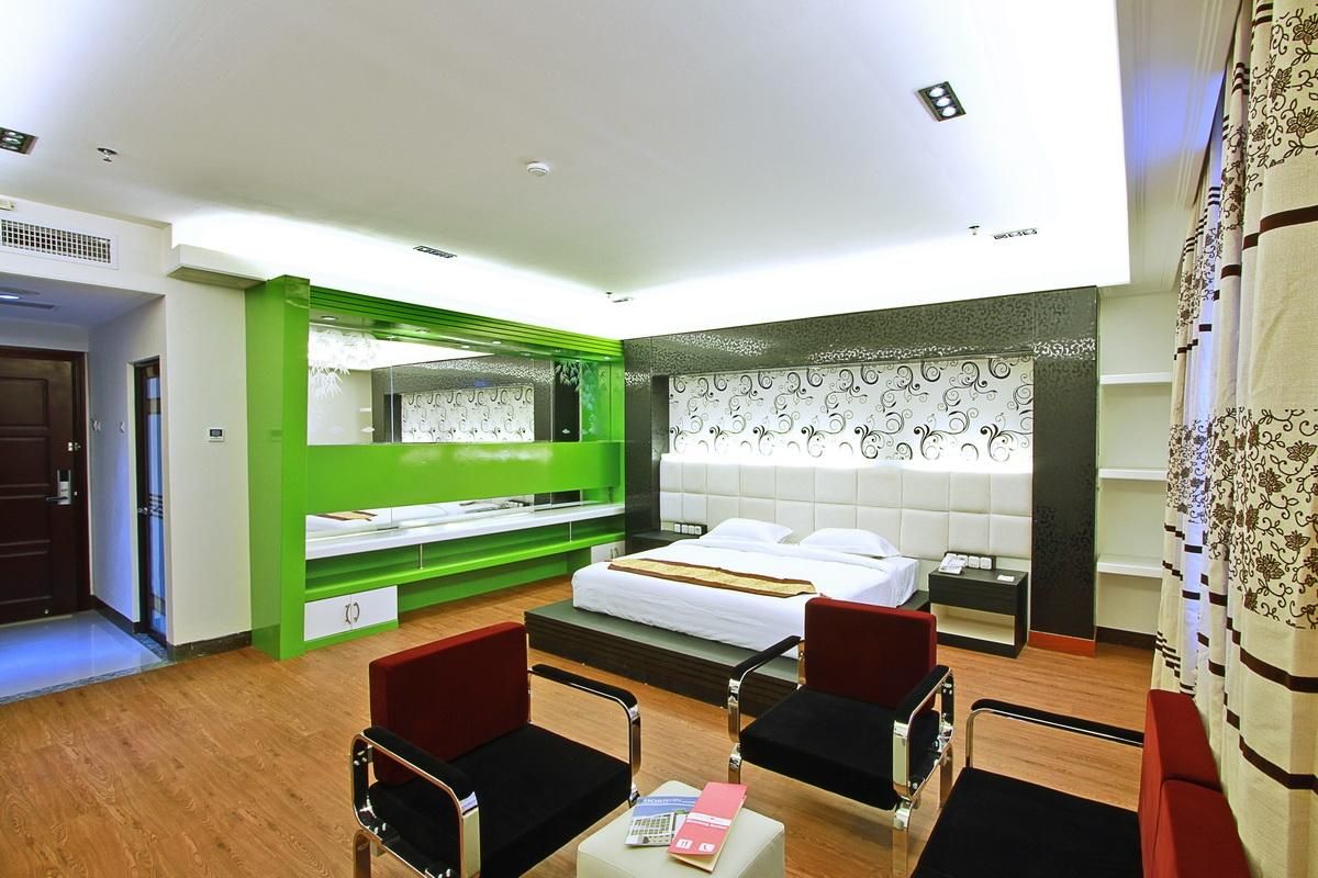 Executive Suite