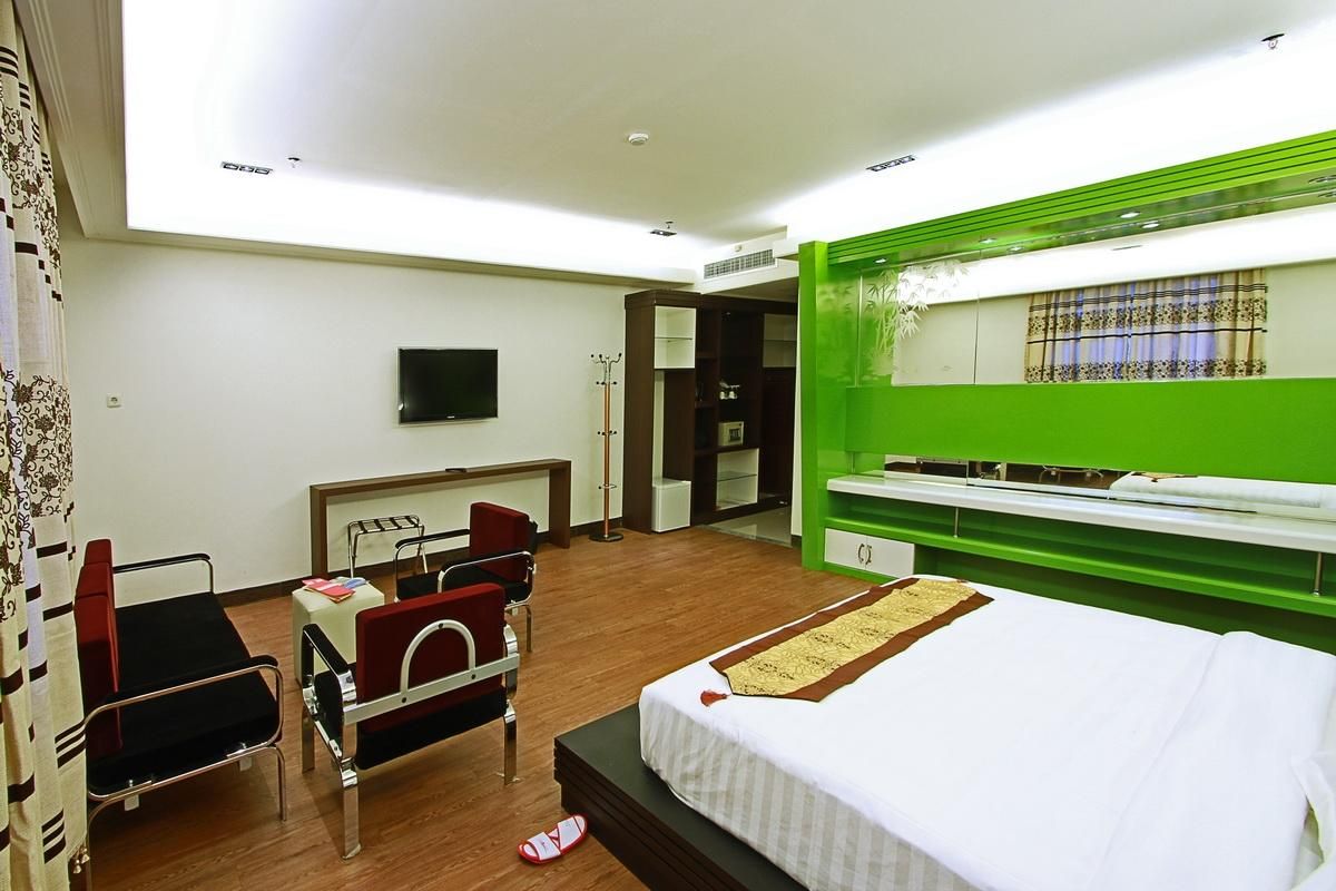 Executive Suite