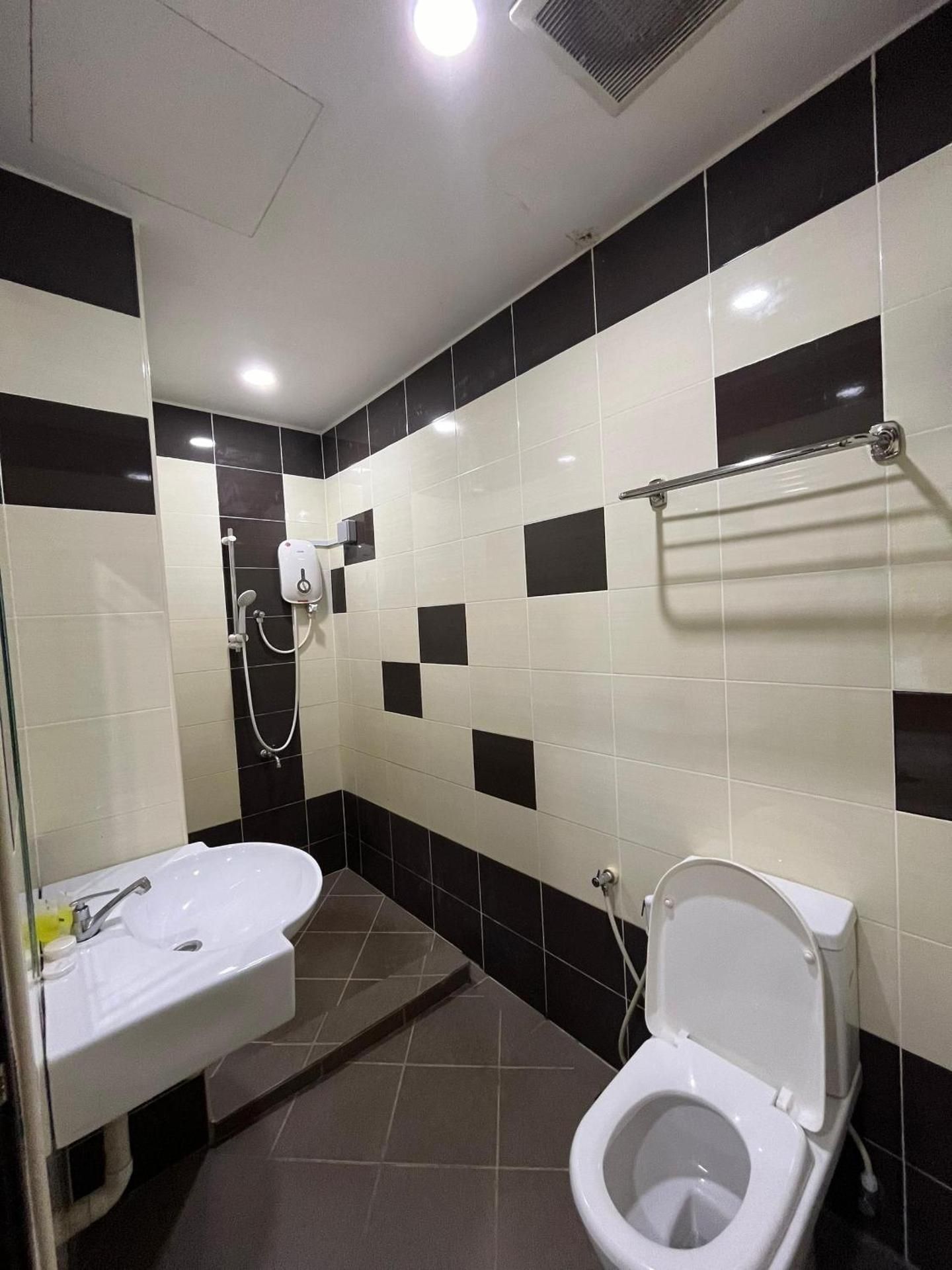 Sera Sentosa Inn Deluxe Triple 3