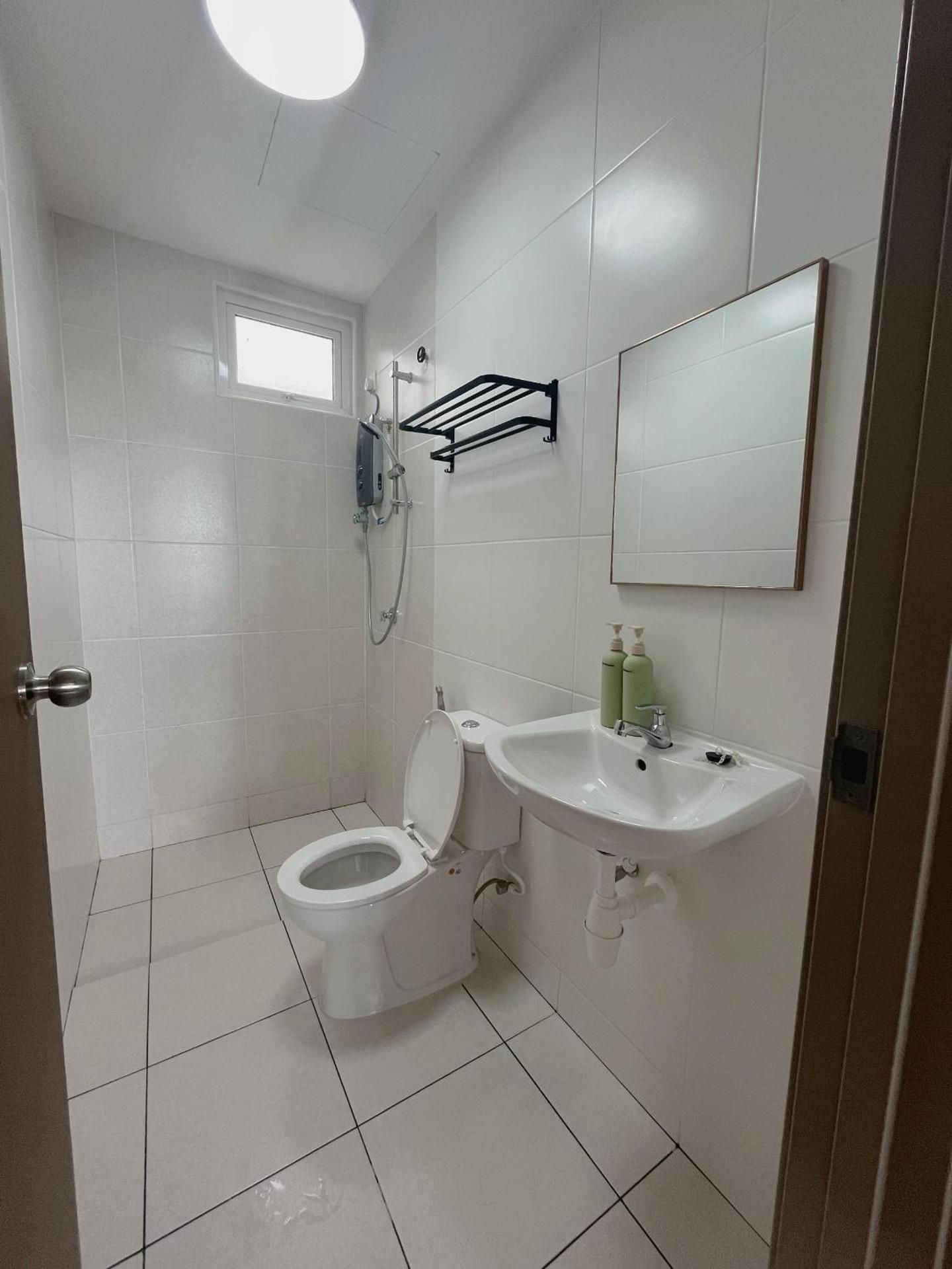 Three-Bedroom Apartment - High Floor