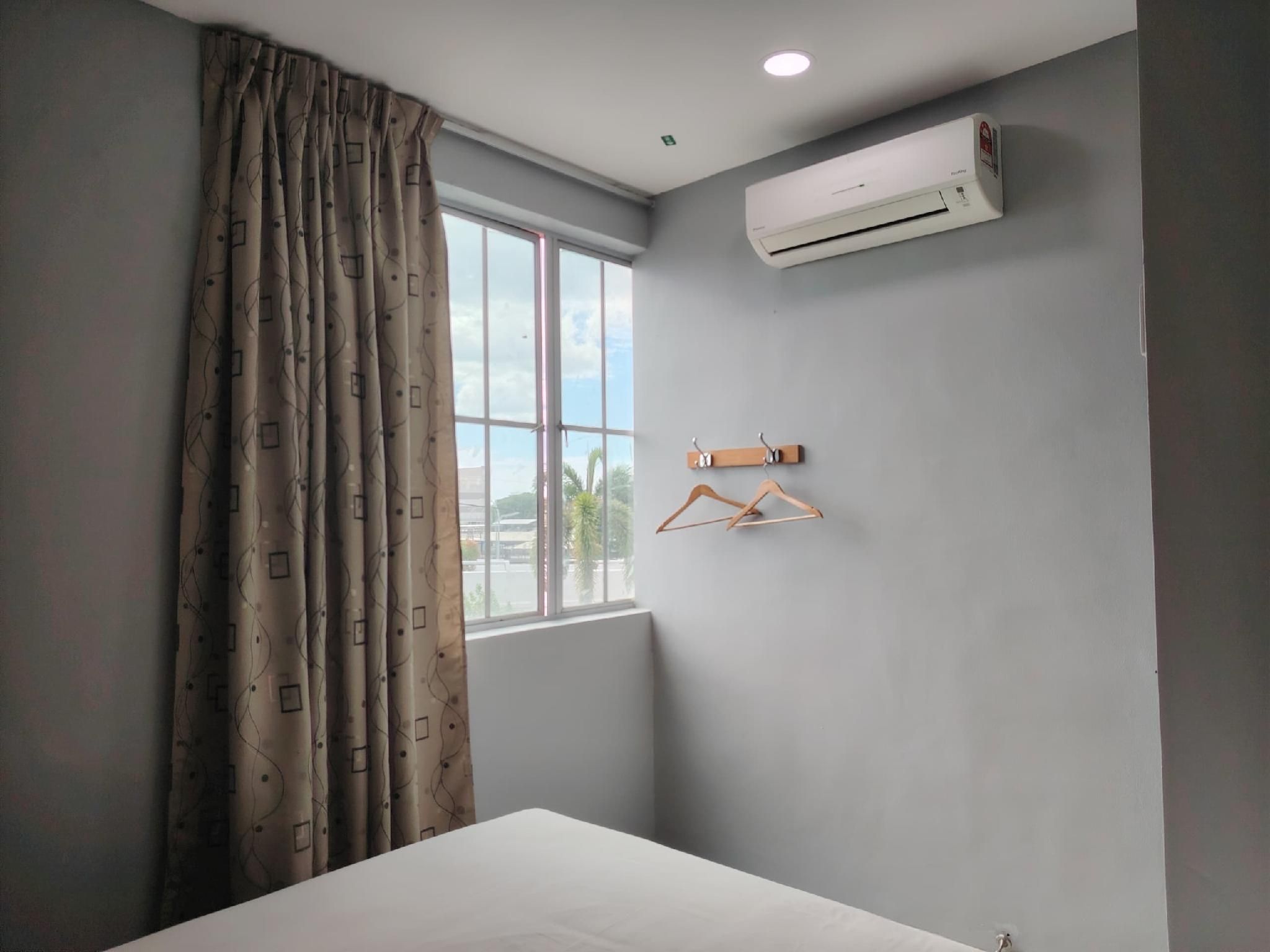 Budget Double Room with Shared Bathroom