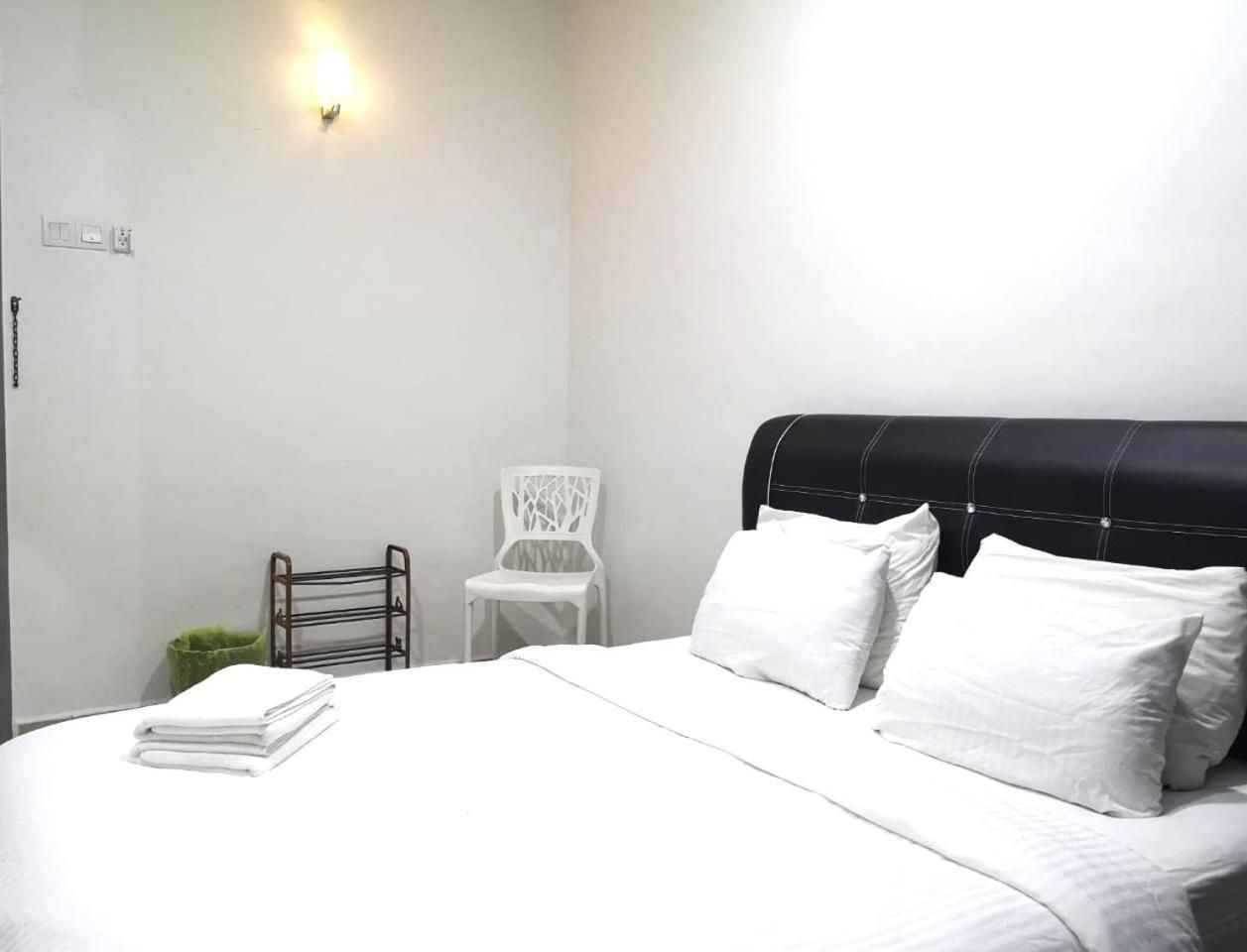 Standard Double with Shared Bathroom