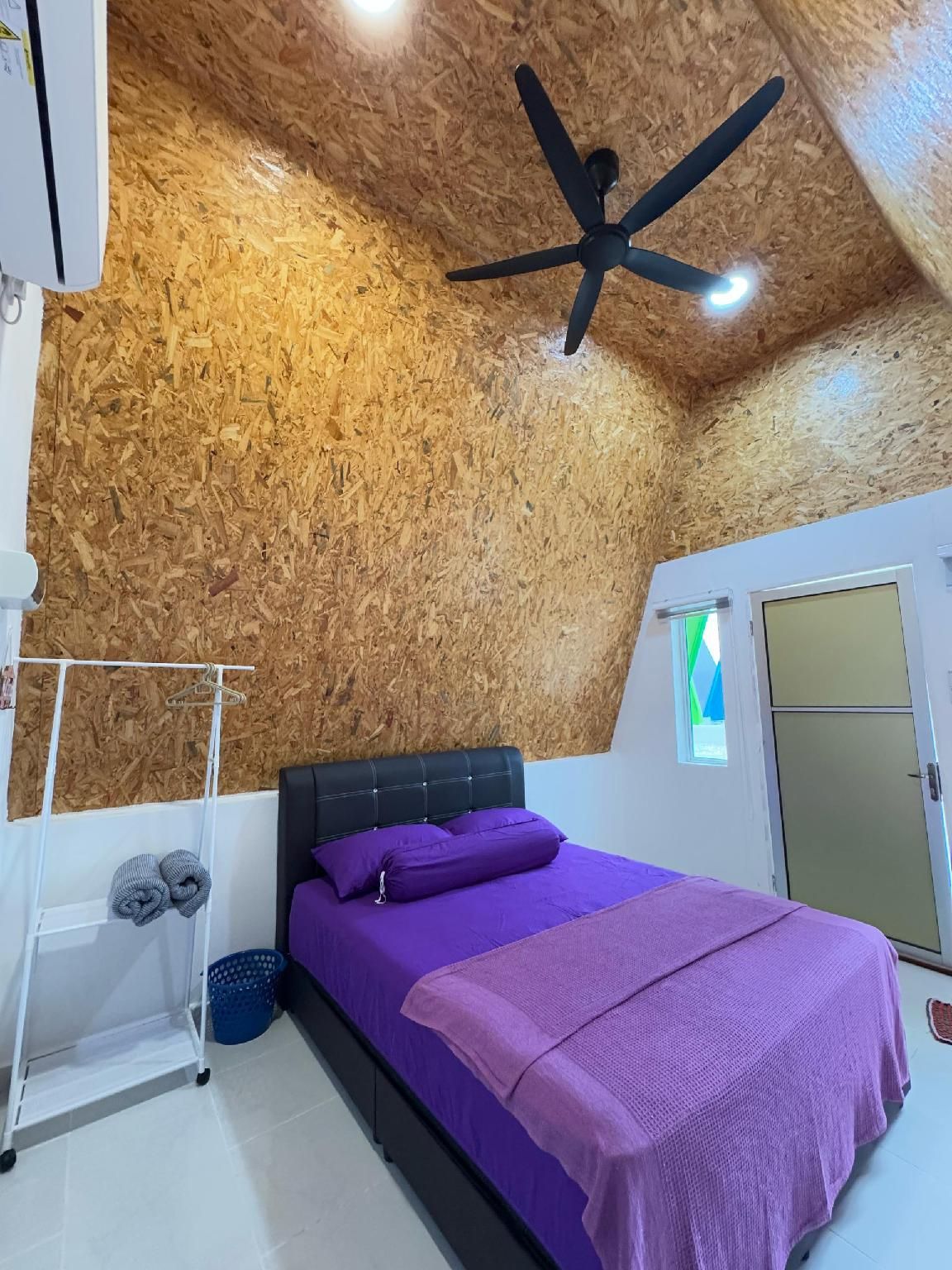 Habibi Chalet Queen Bedroom with Window 2