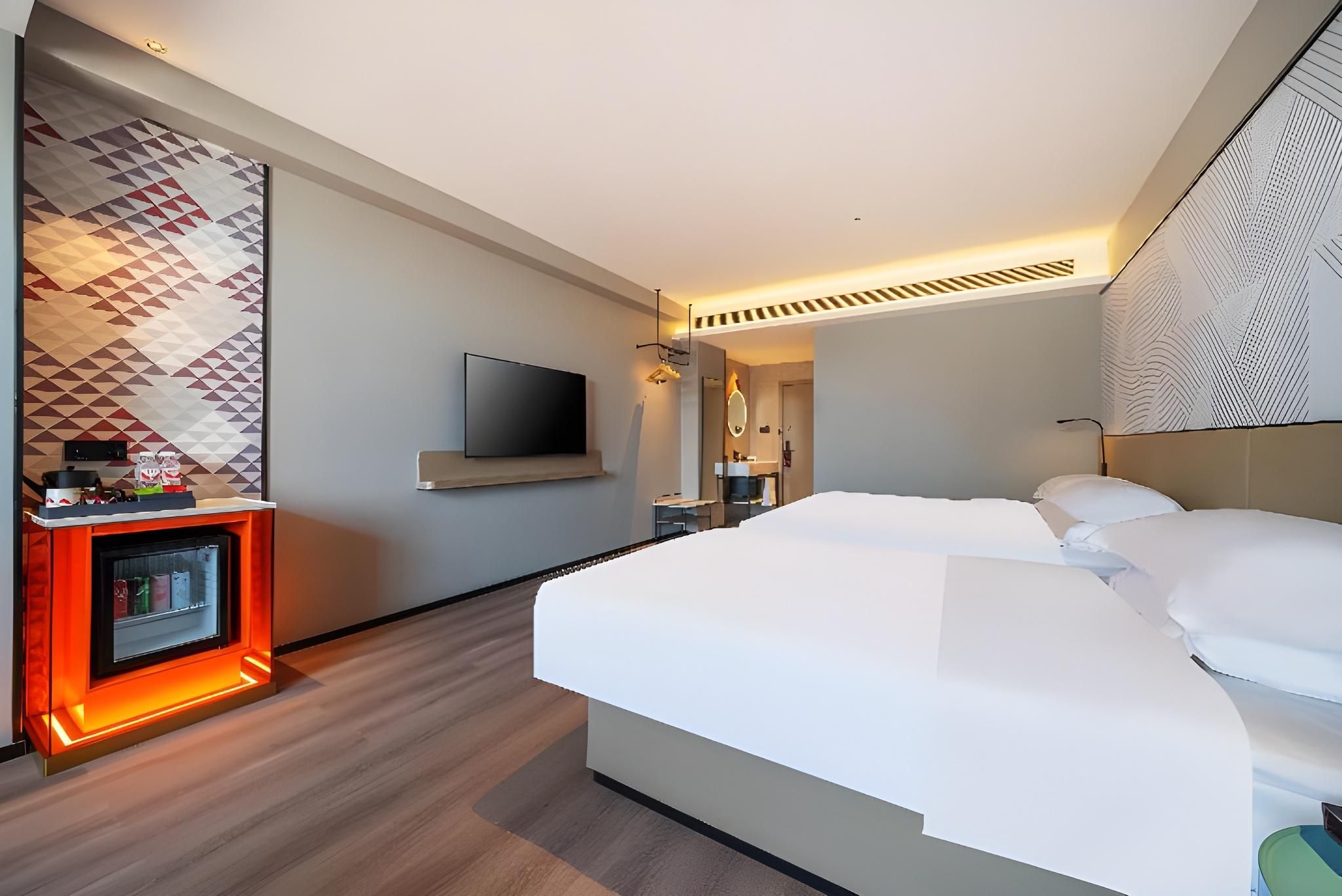 Dossen - Deluxe Family Room
