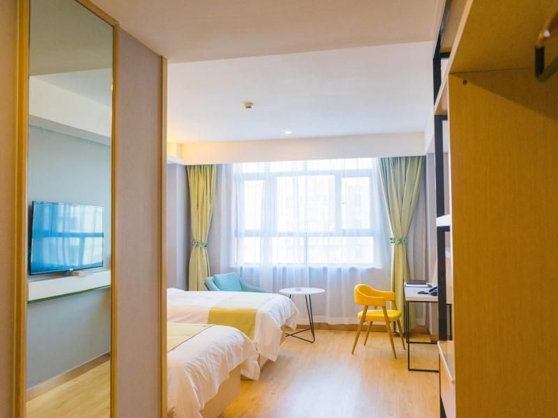 Twin Business Room