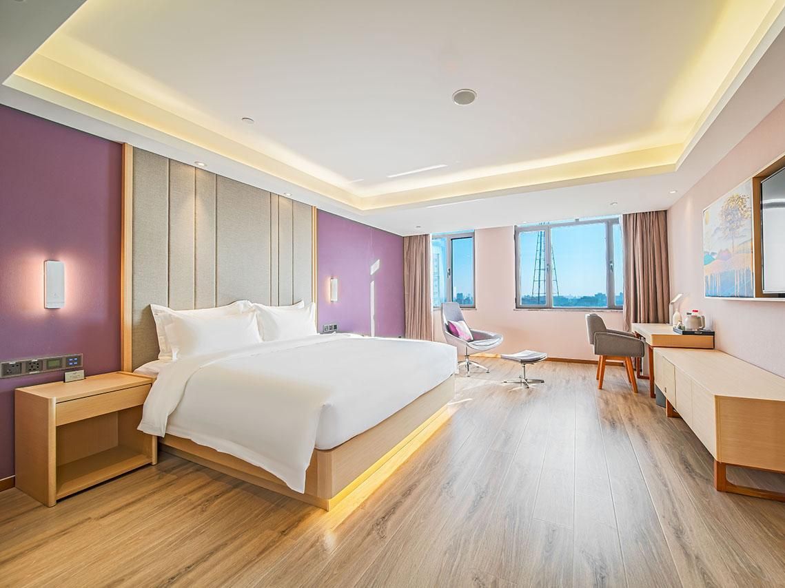 WH - 1 Bed Room with View