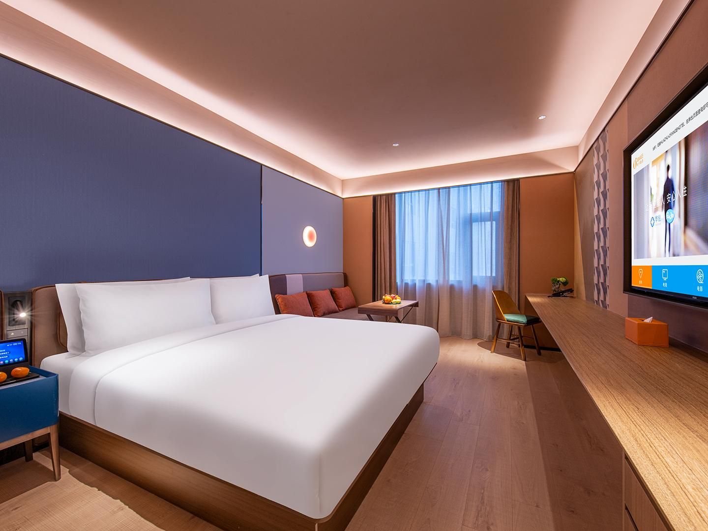 Business Queen Room