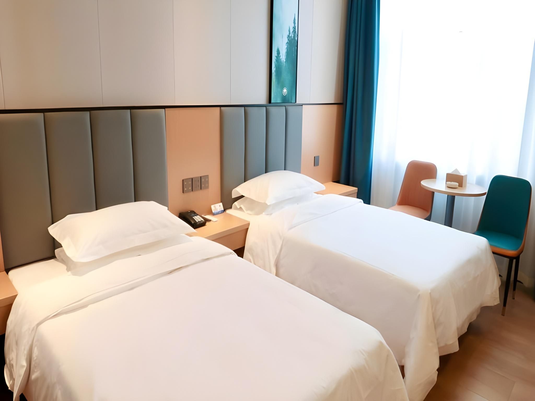 2 Bed Twin Superior Room