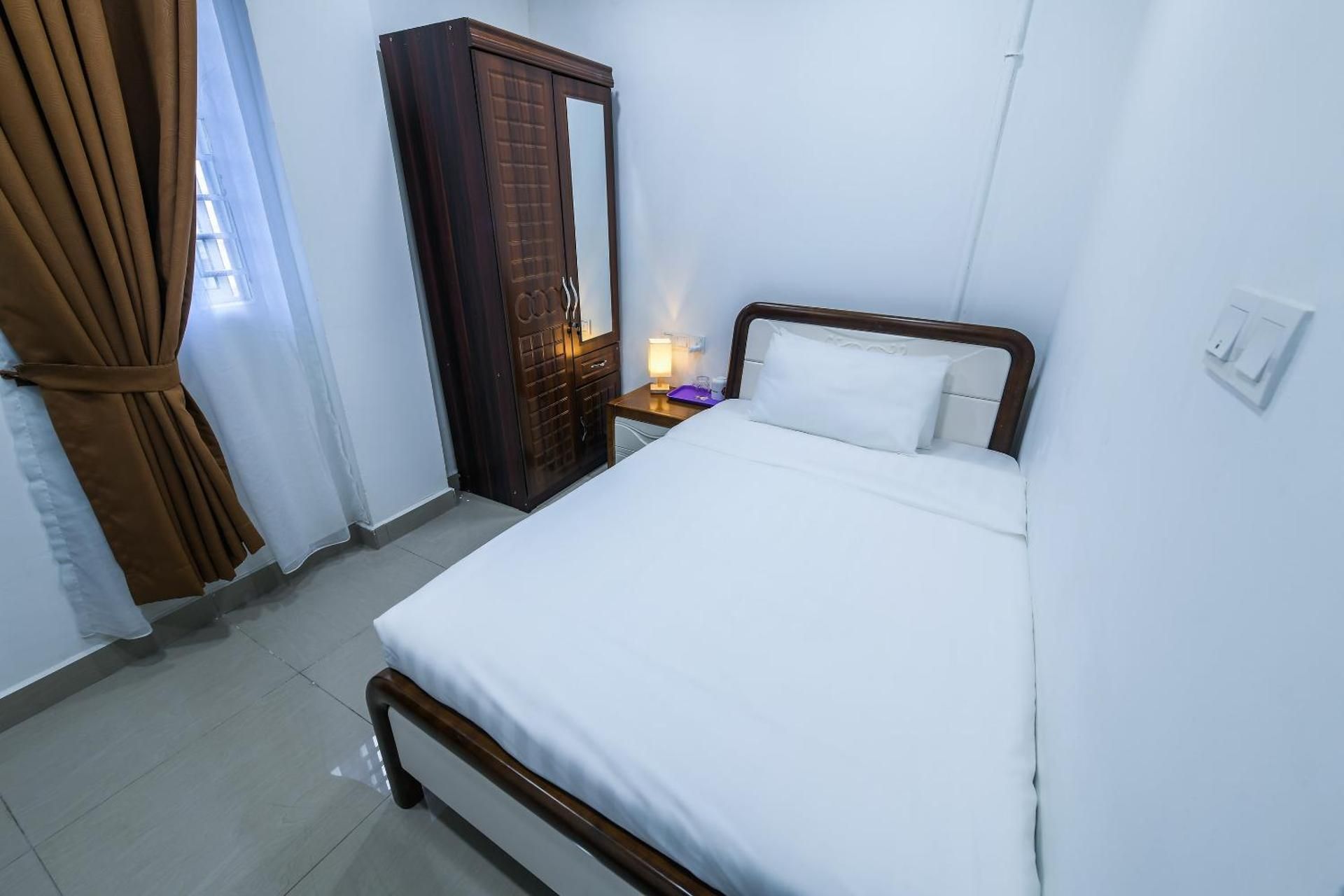 Capital O 90543 Sp Star Hotel Standard Single