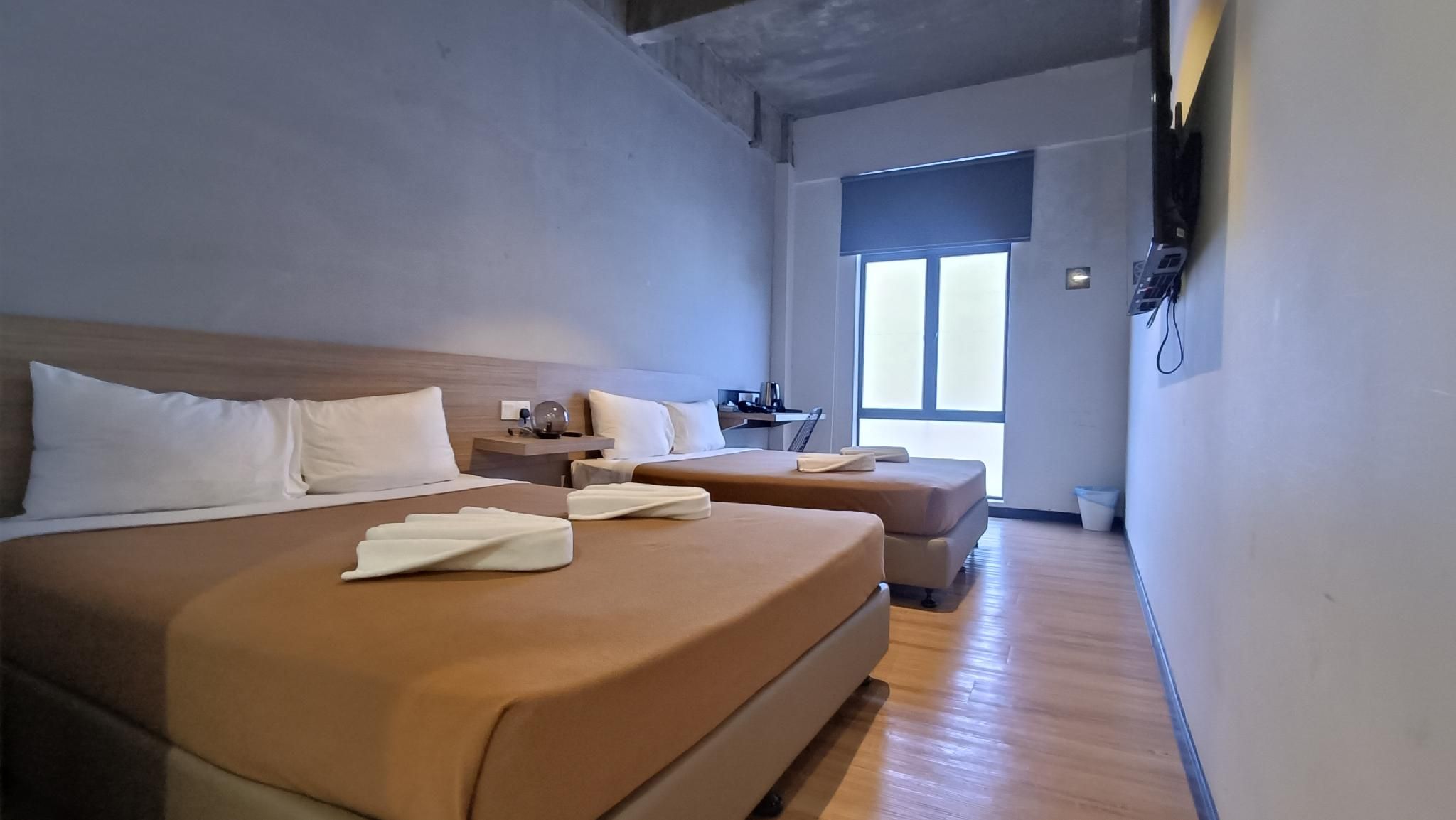 Quad Room