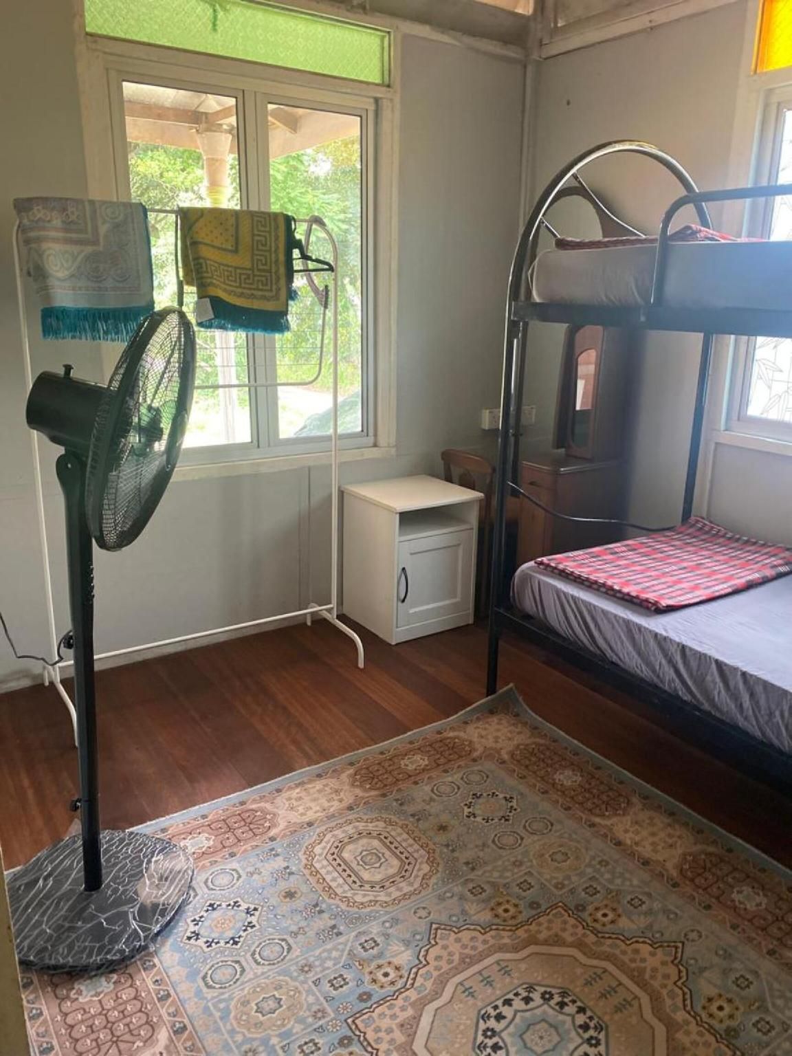 Spot On Standard Twin Room