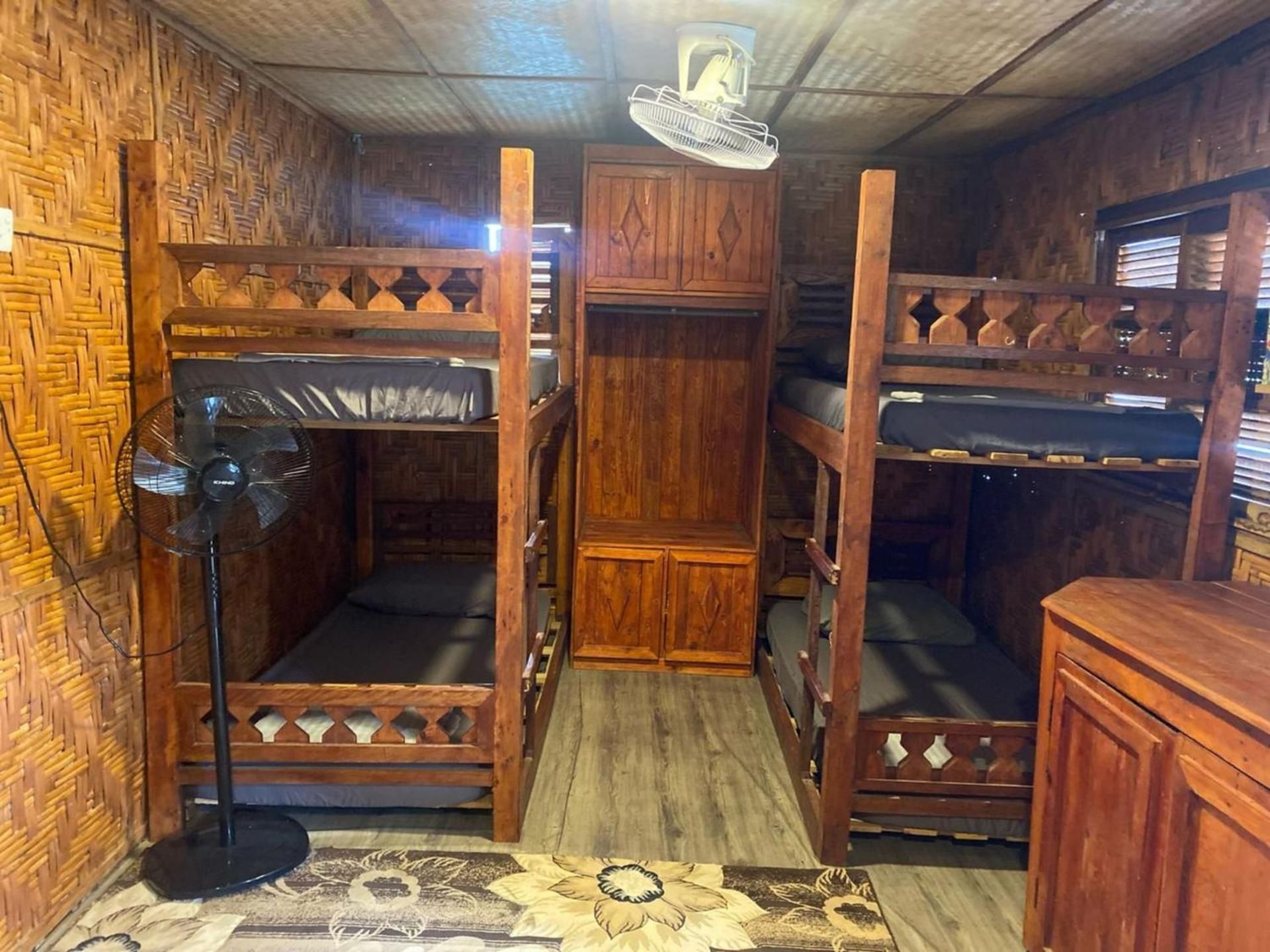 Bunk Bed in Mixed Dormitory Room