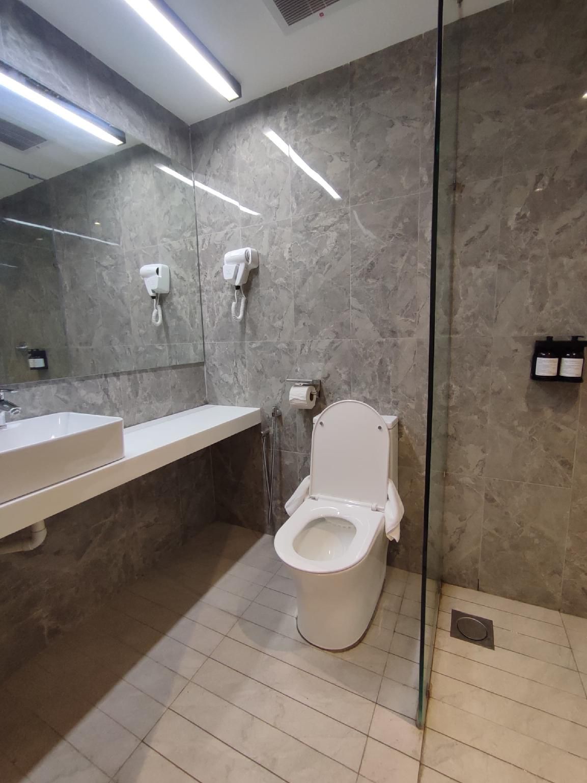 T+ Hotel SP Pekan Lama Twin 3