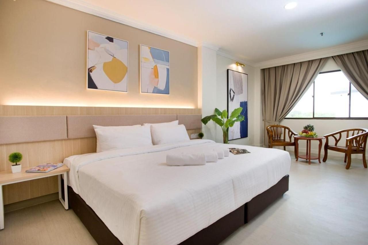 Deluxe Family Room