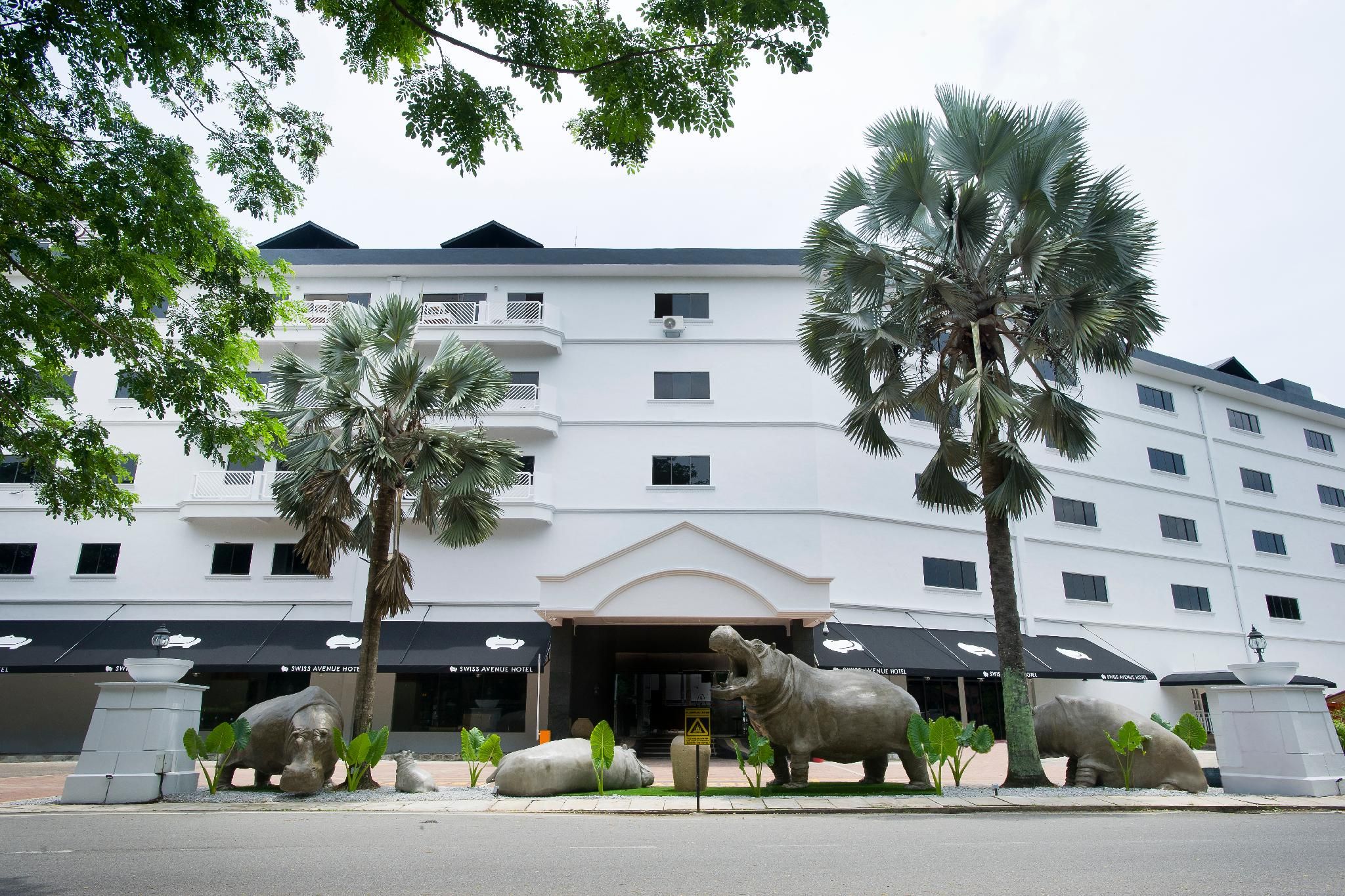 SWISS AVENUE HOTEL