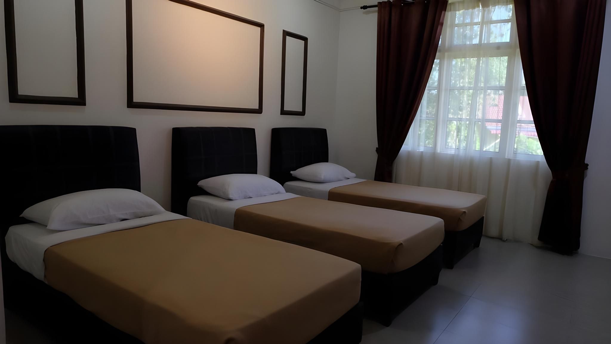 Superior Triple Room