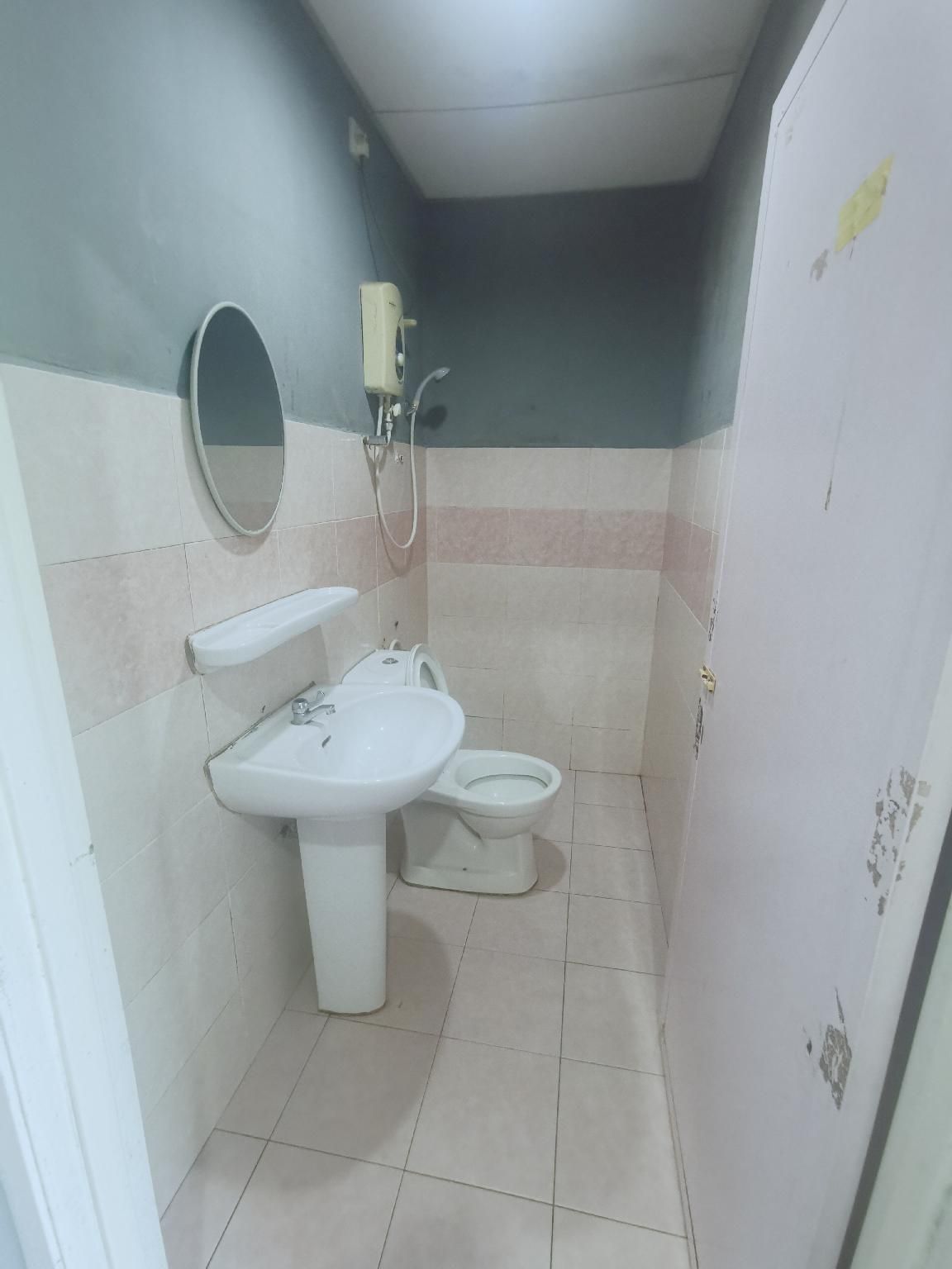 Akasia Hotel Family Room 3