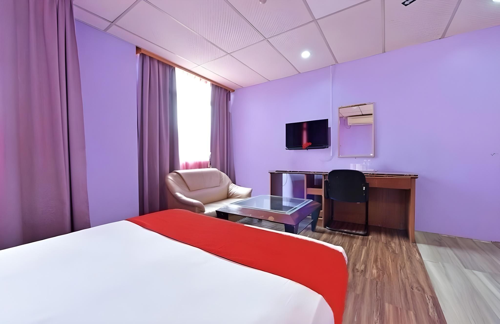Queen Room