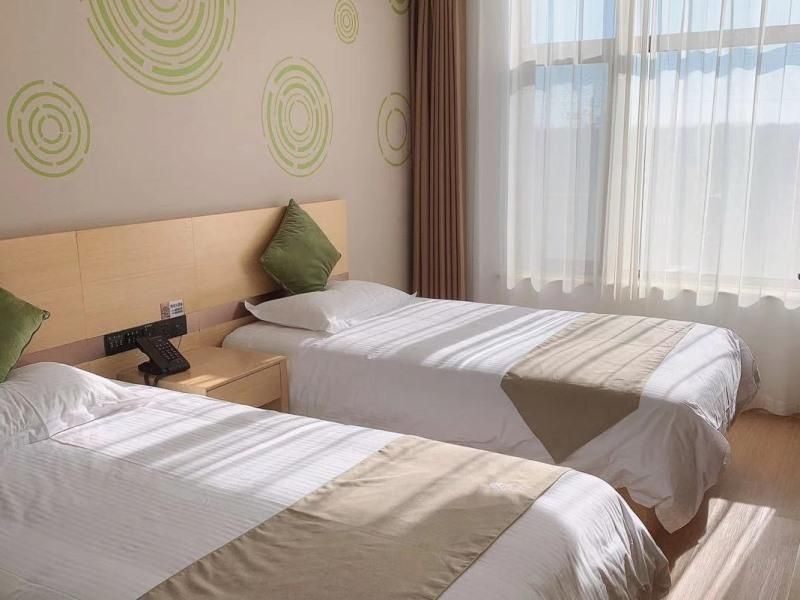 GreenTree Inn Langfang Dachang Studio City Twin Deluxe Room