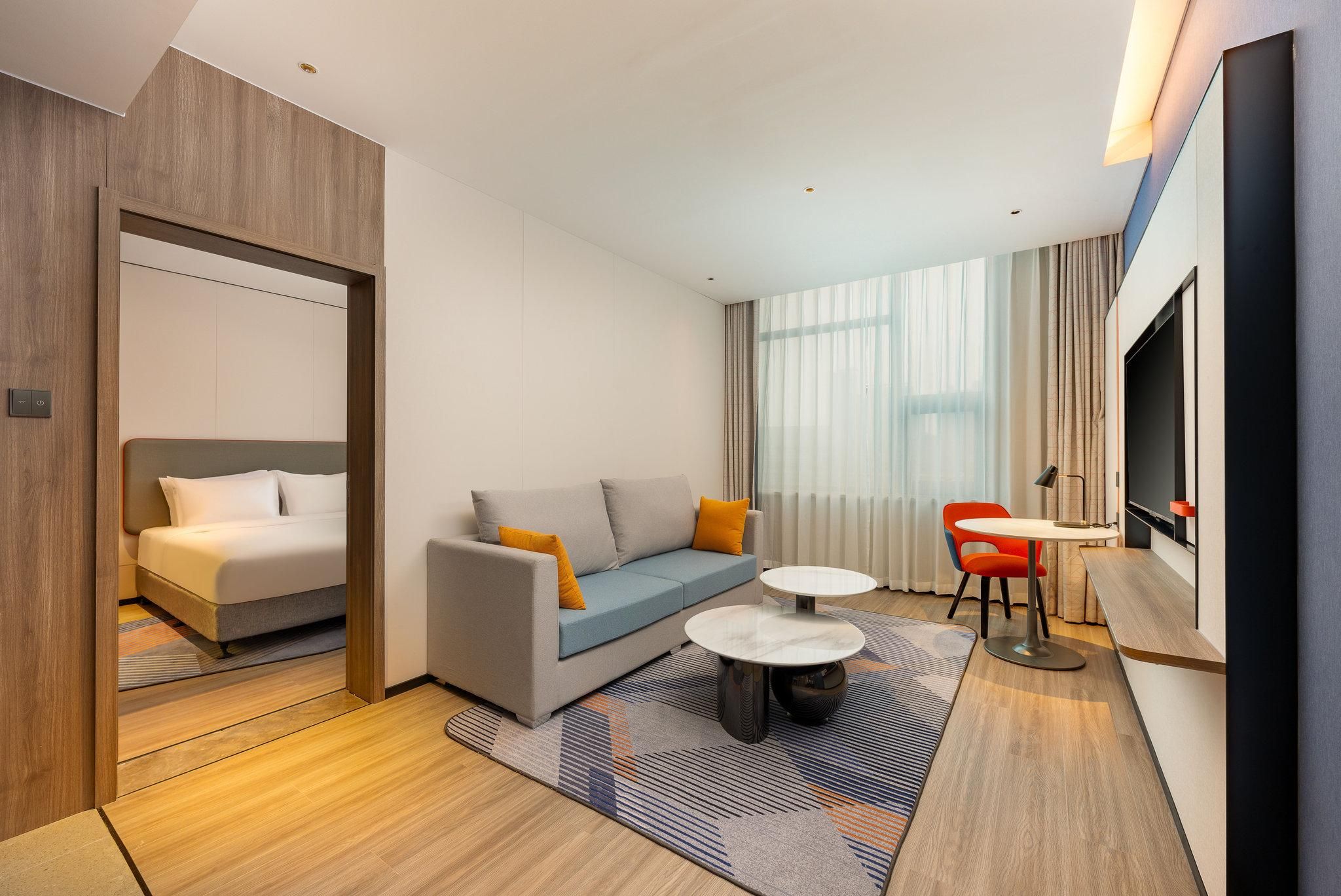1 Bedroom Suite