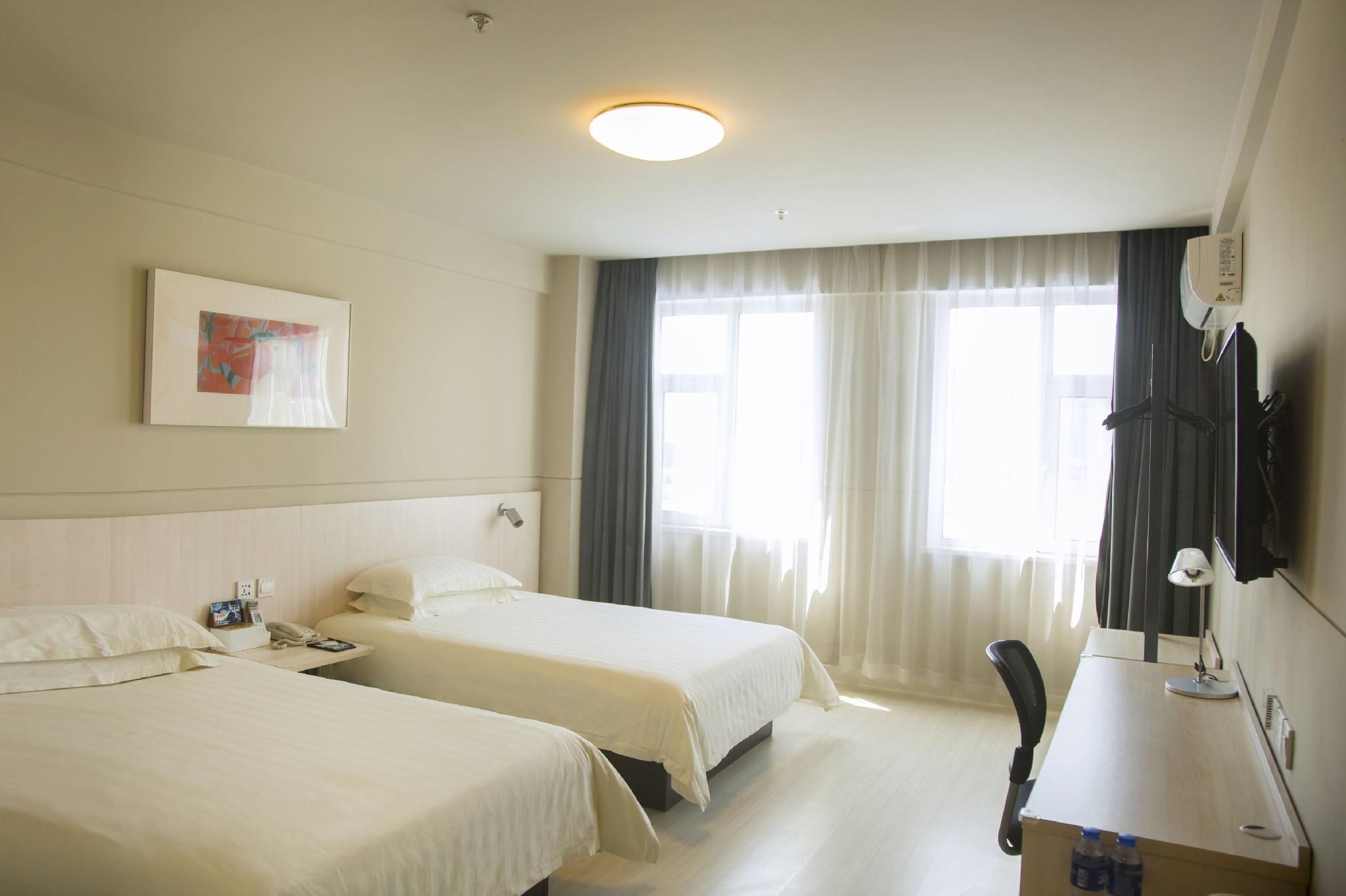 Business Standard Room C