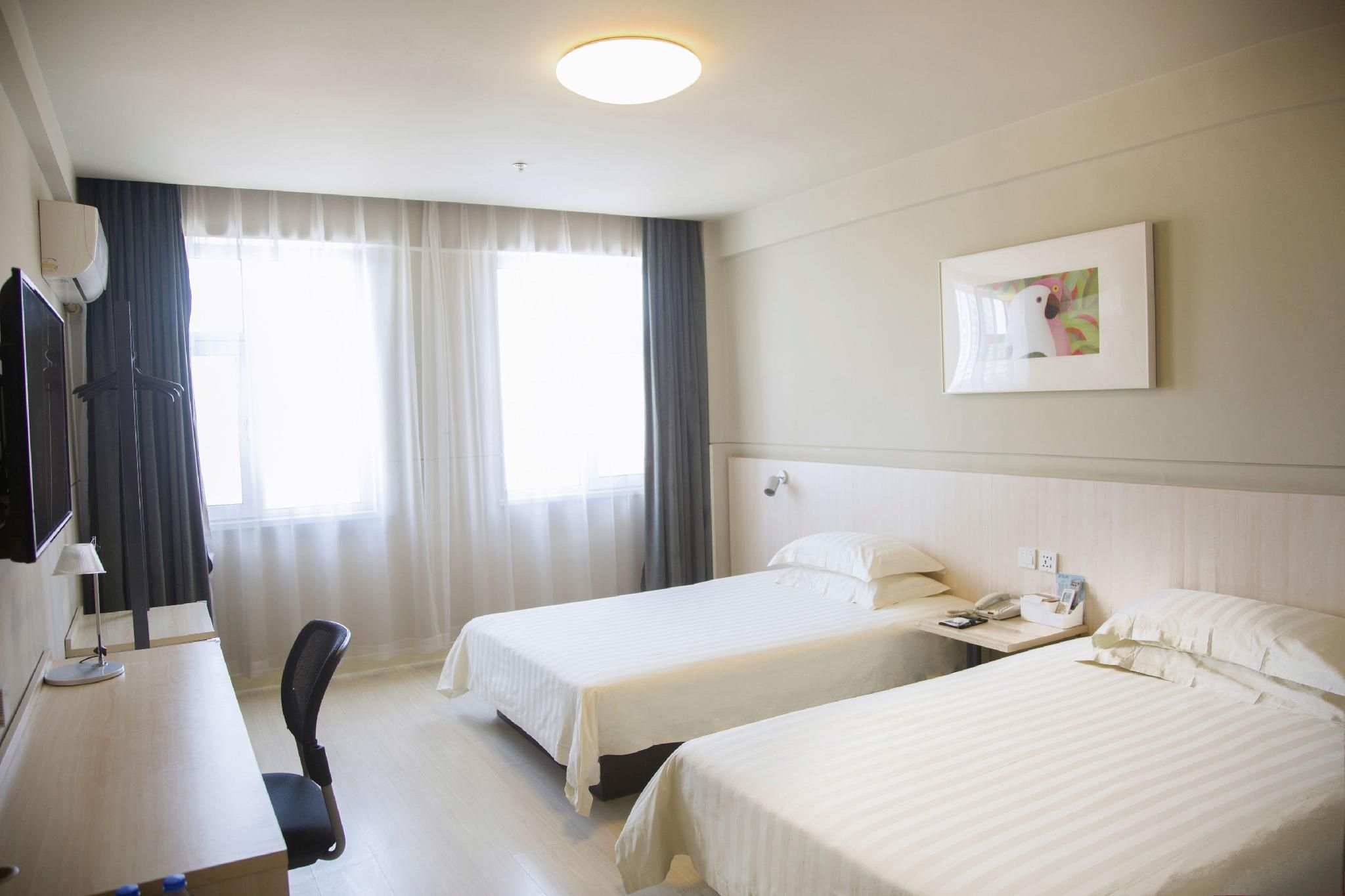 Business Standard Room C