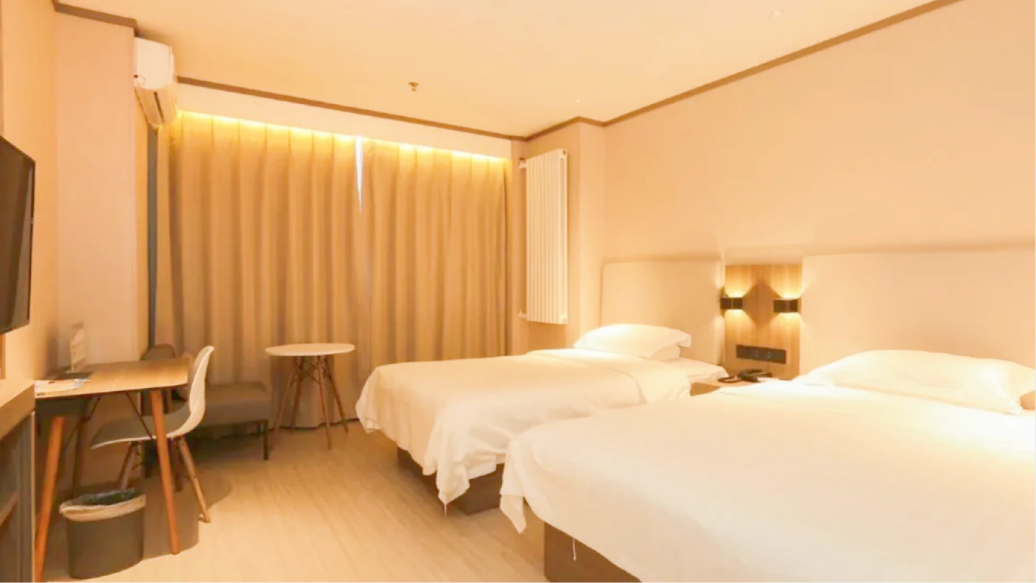 Twin Business Room