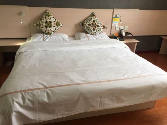 WH - Traditional Bed Room