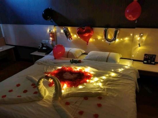 WH - Traditional Bed Room