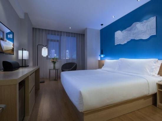 Superior Room Queen