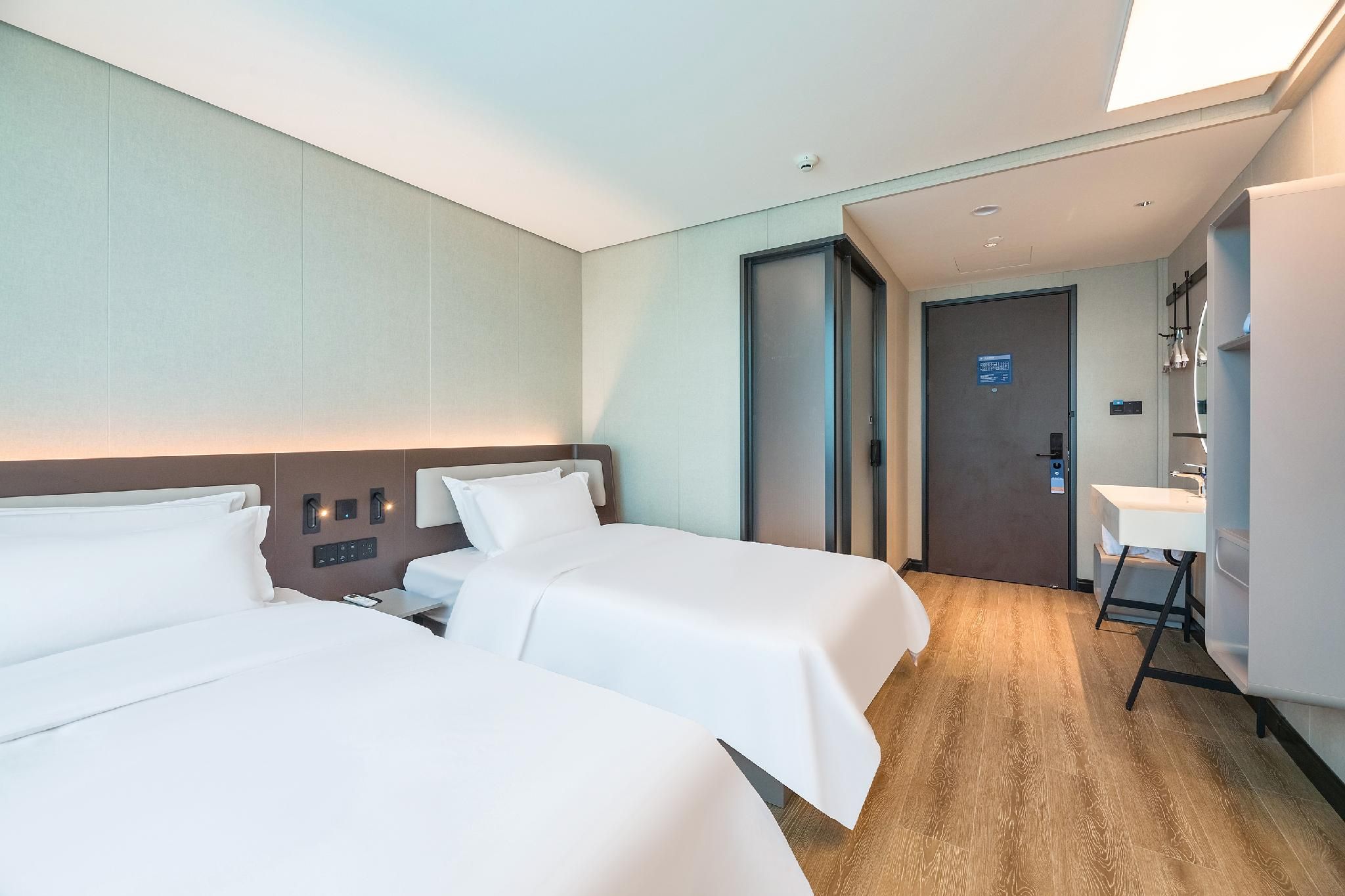 Huazhu - Twin Room