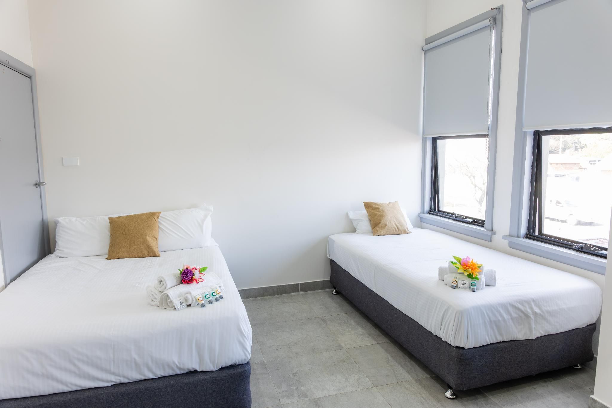 Triple Room with Shared Bathroom