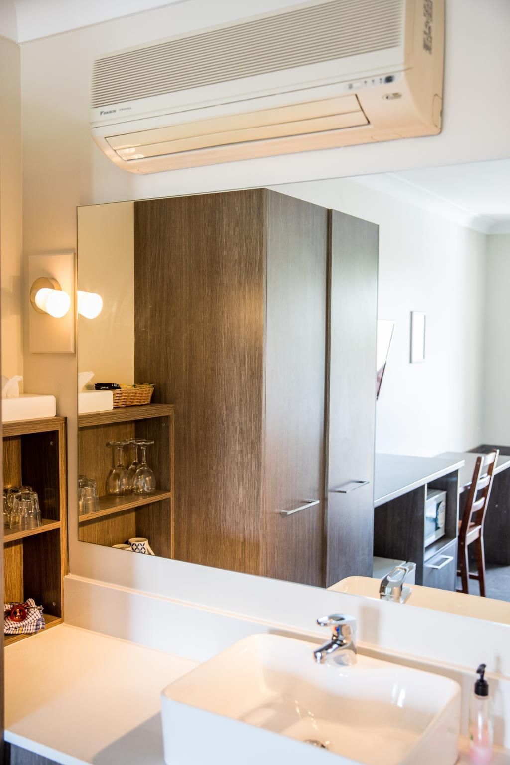 Lilac City Motor Inn & Steakhouse Standard Queen 3