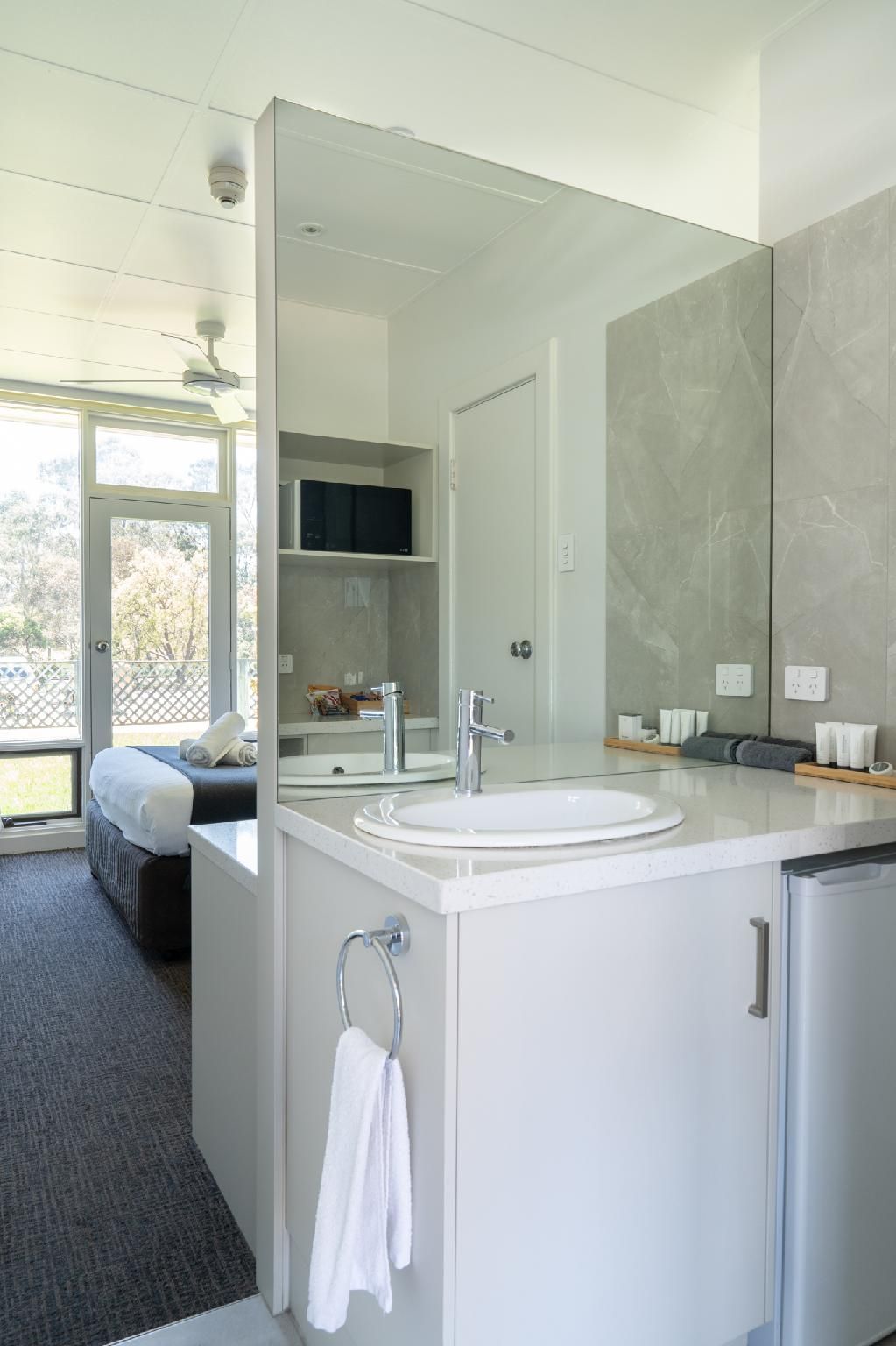 Naracoorte Hotel Motel Superior Twin Room 3