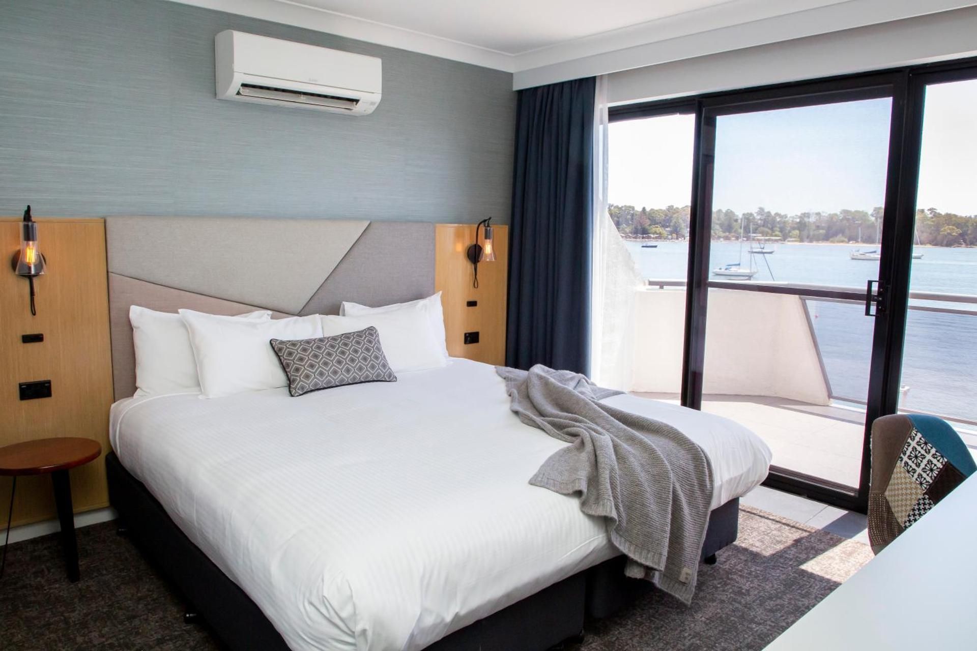 King Suite with Sea View