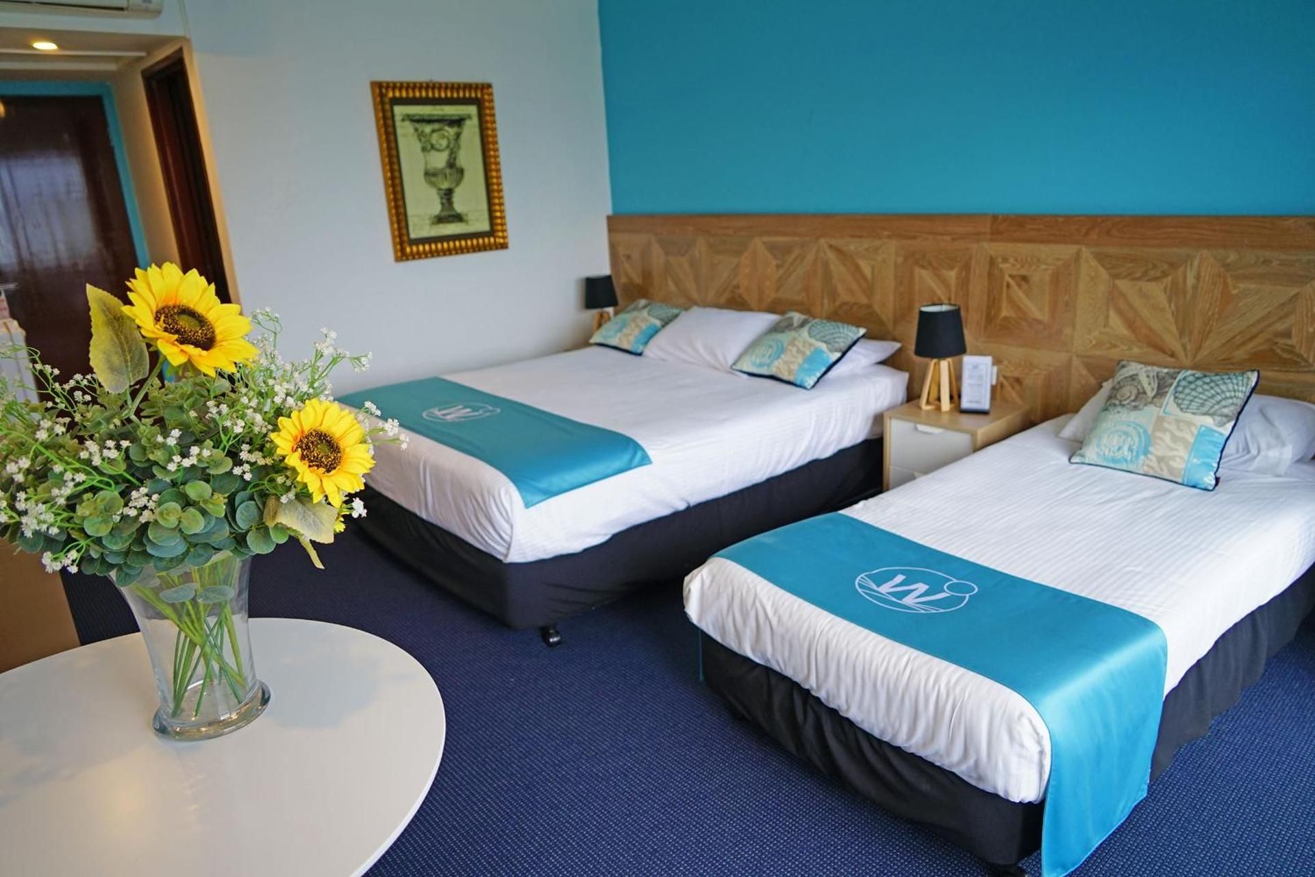 Executive Queen Room with Water View