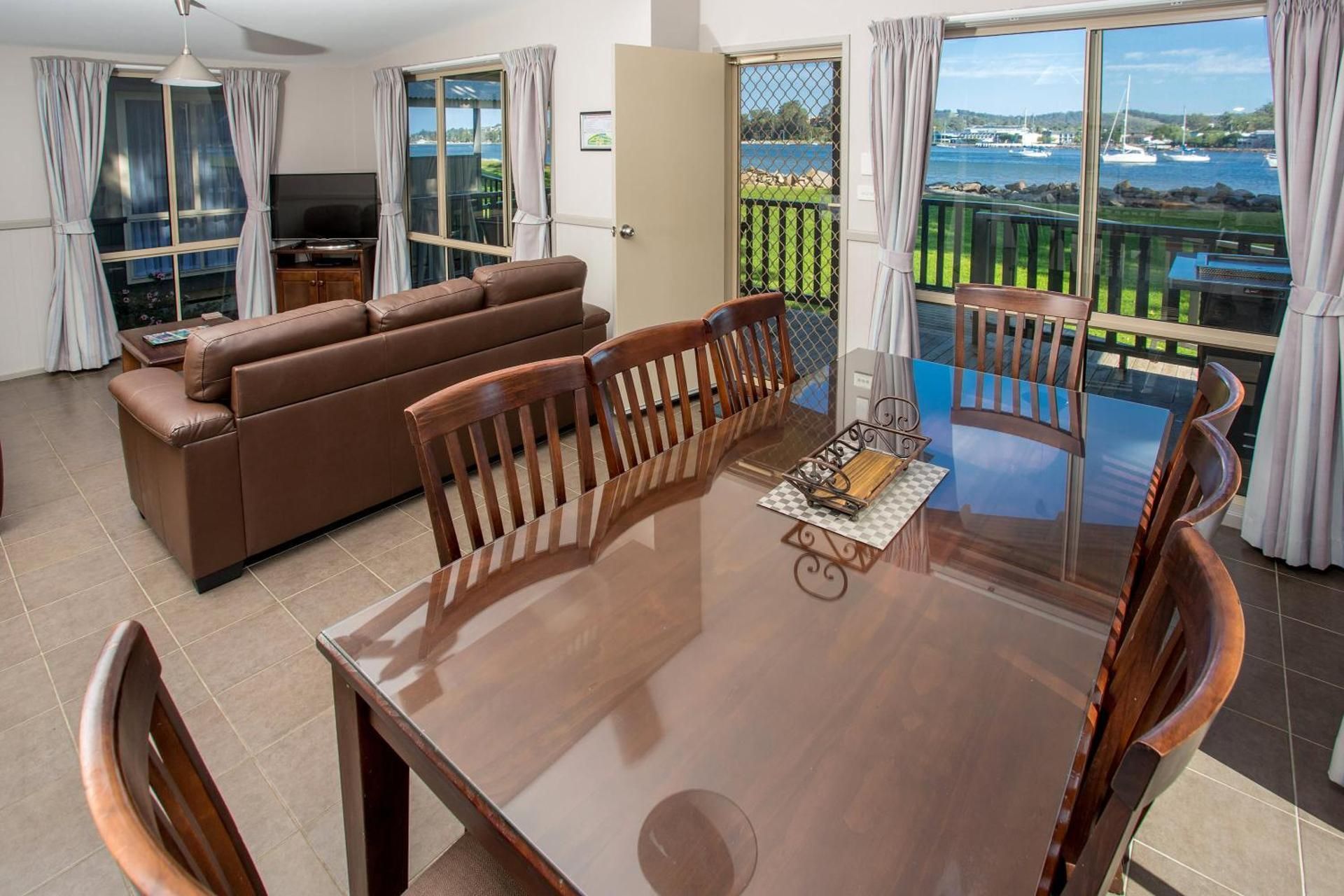 Three-Bedroom Villa with Spa Bath