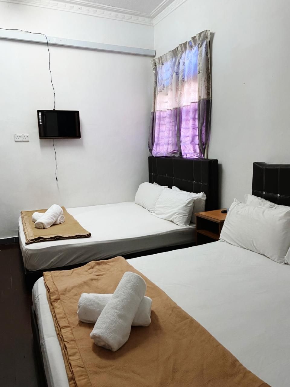 Deluxe Twin Room Type A